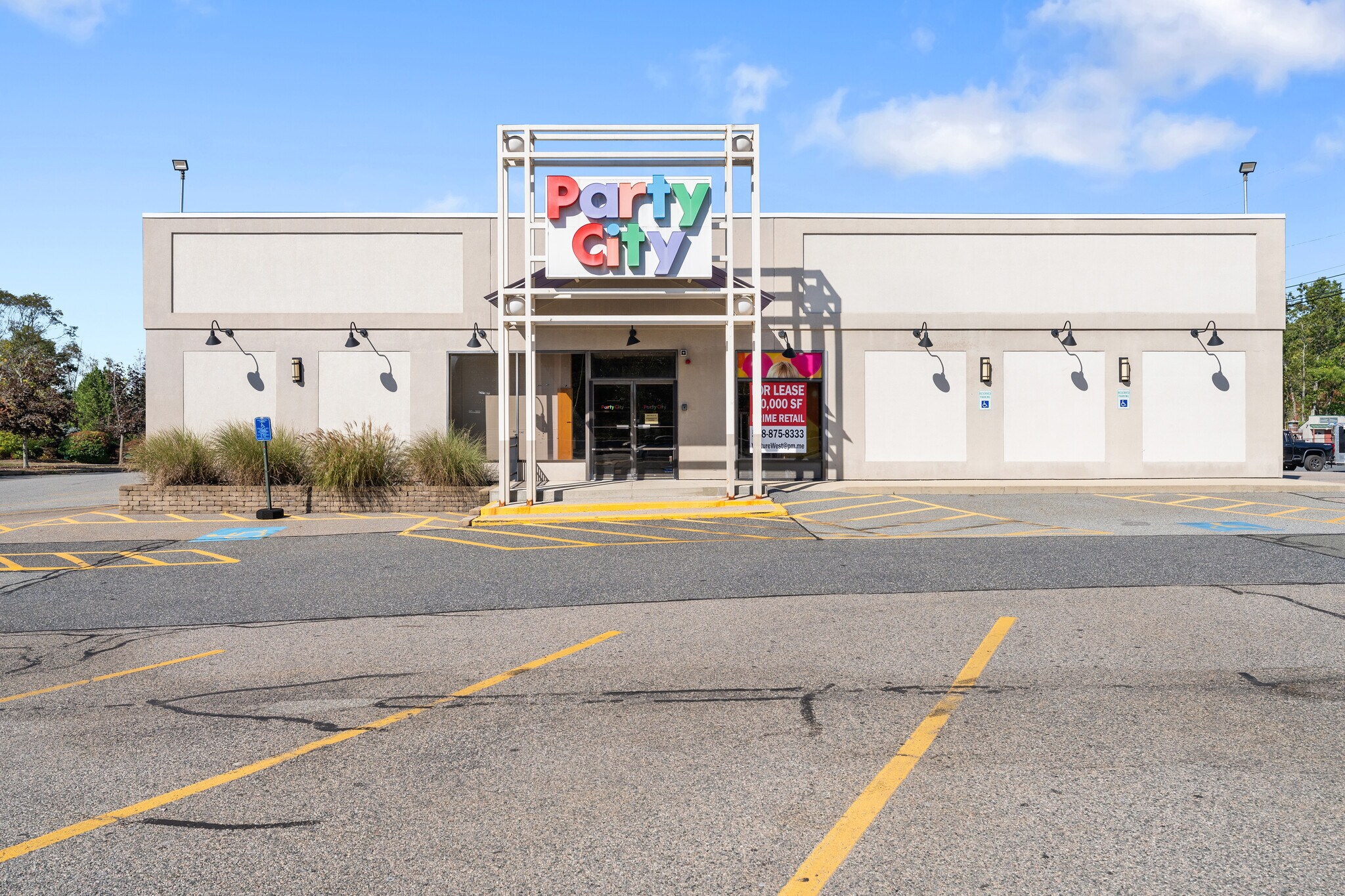 321 Worcester St, Natick, MA 01760