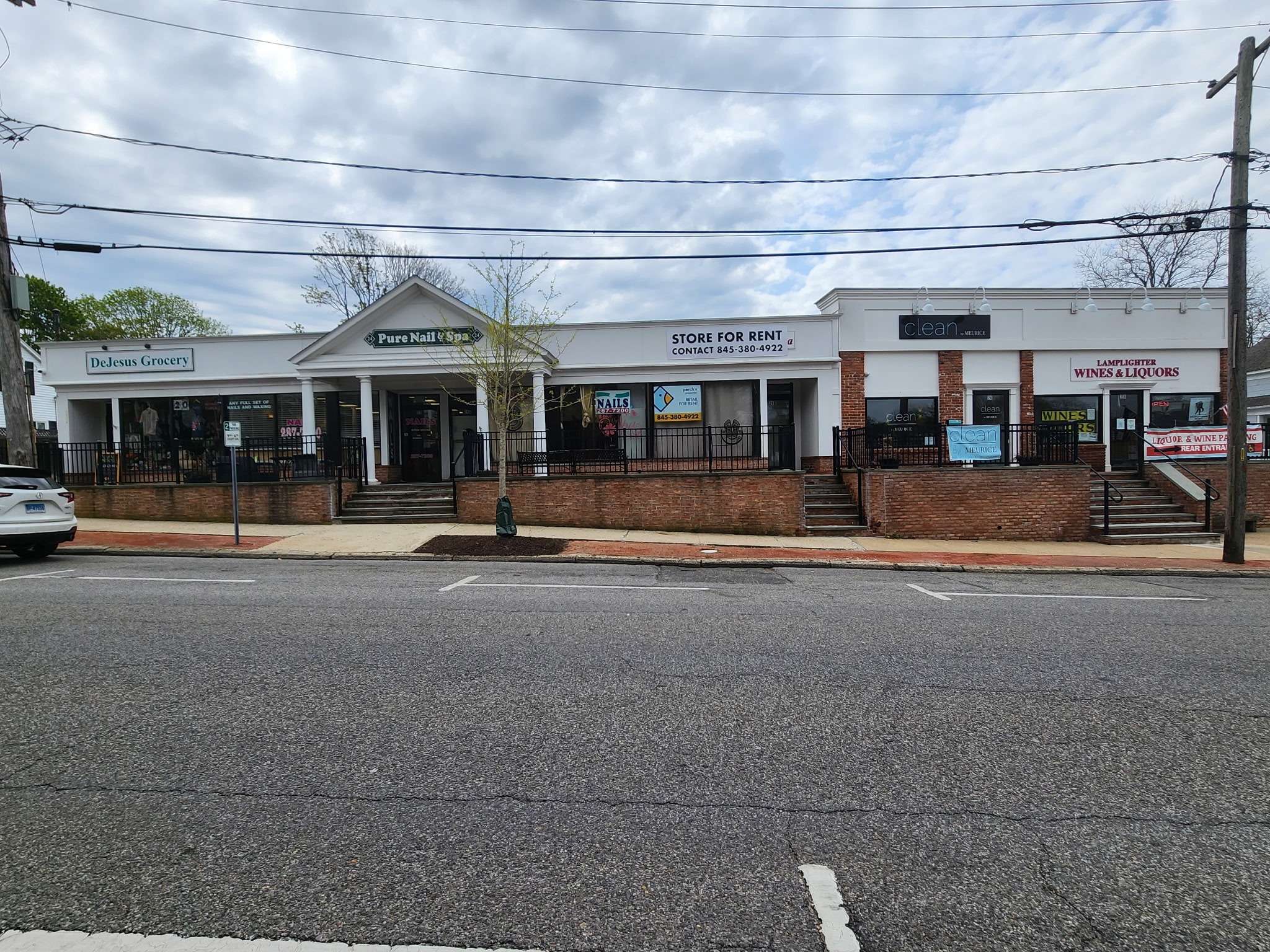 24 Jagger Ln, Southampton, NY 11968
