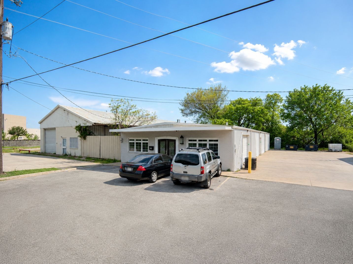 221 Austin St, Garland, TX 75040