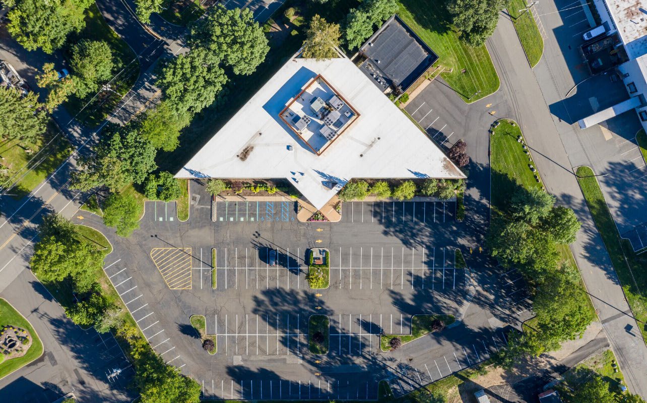 6 Arrow Rd, Ramsey, NJ 07446