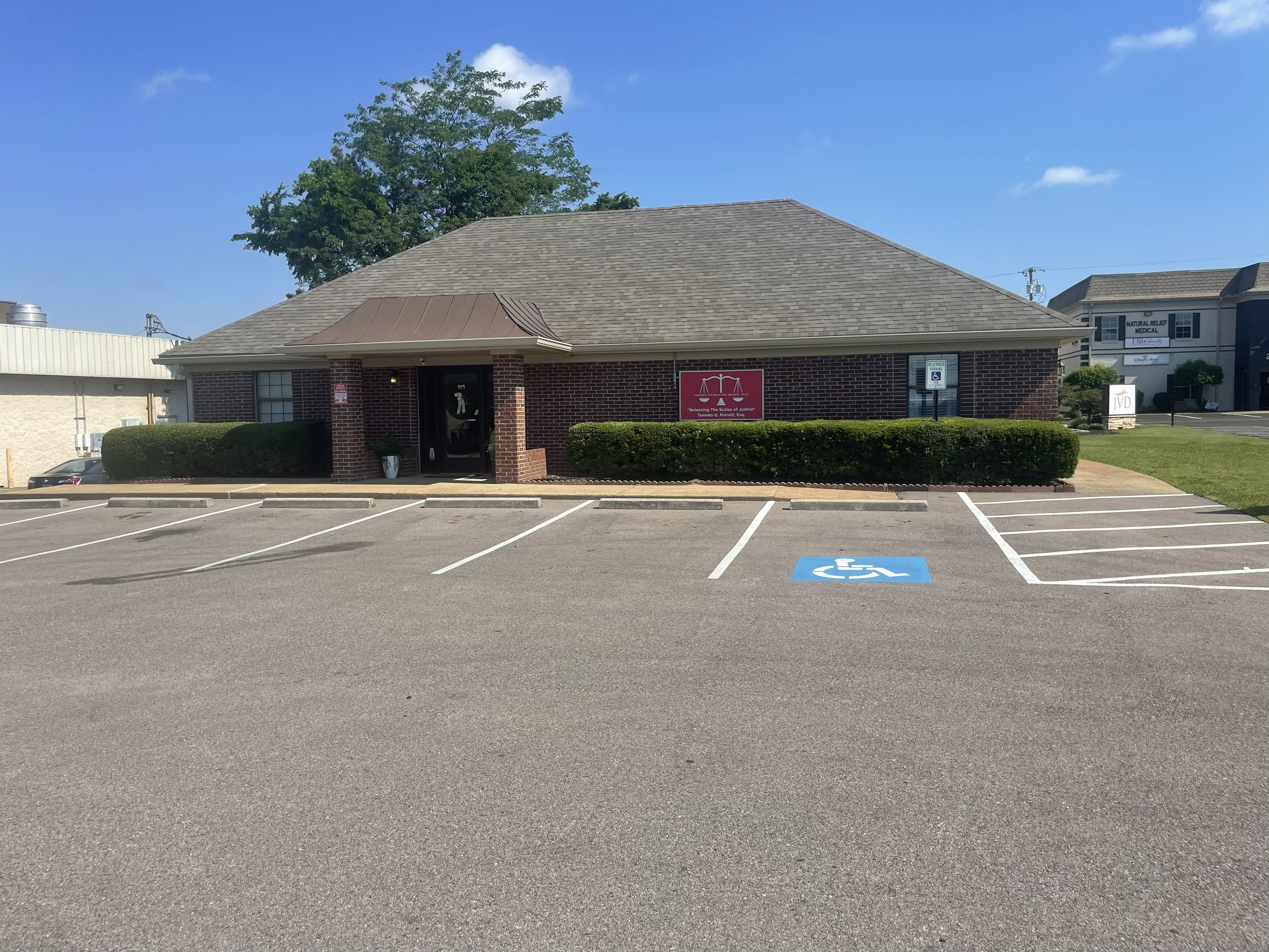 212 Goodman Rd E, Southaven, MS 38671