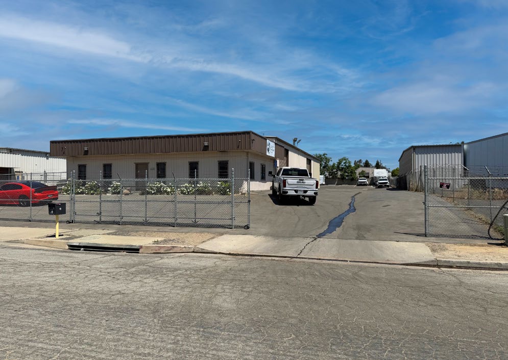 4114 Armour Ave, Bakersfield, CA 93308