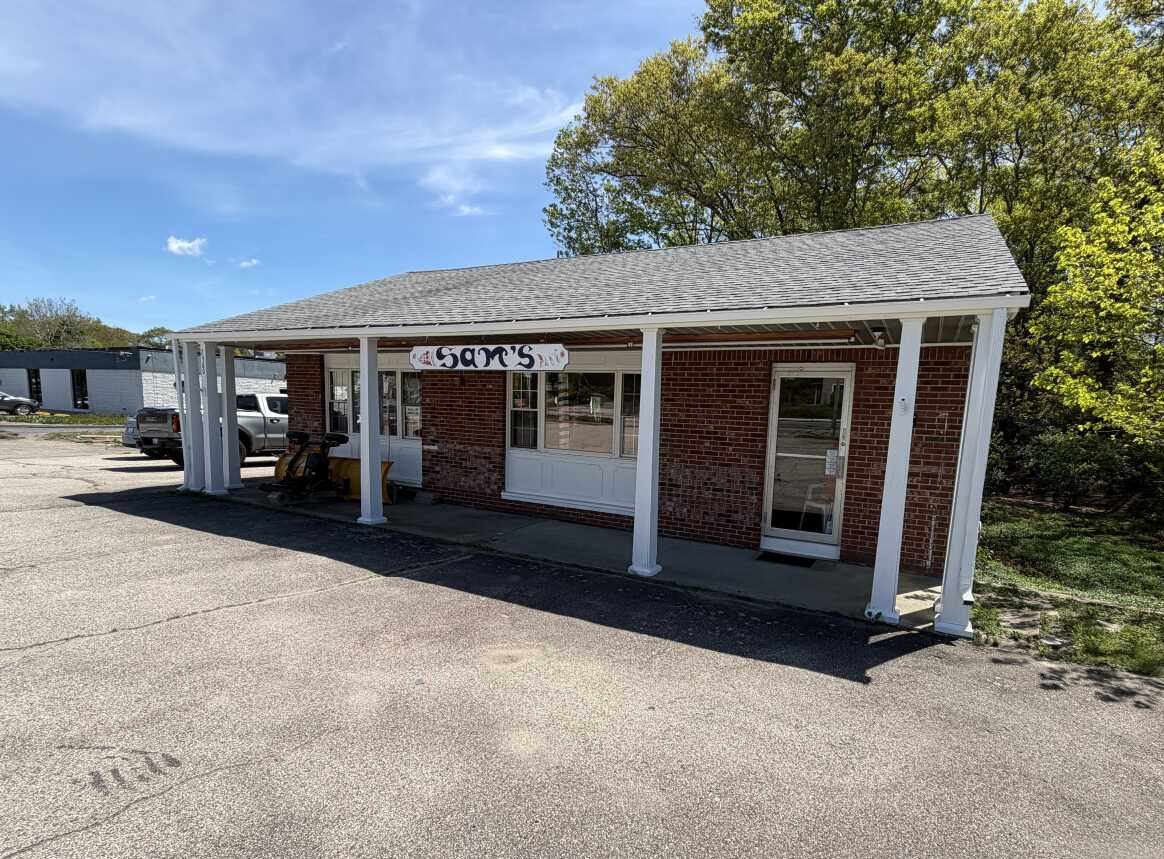 7560 Post Rd, North Kingstown, RI 02852