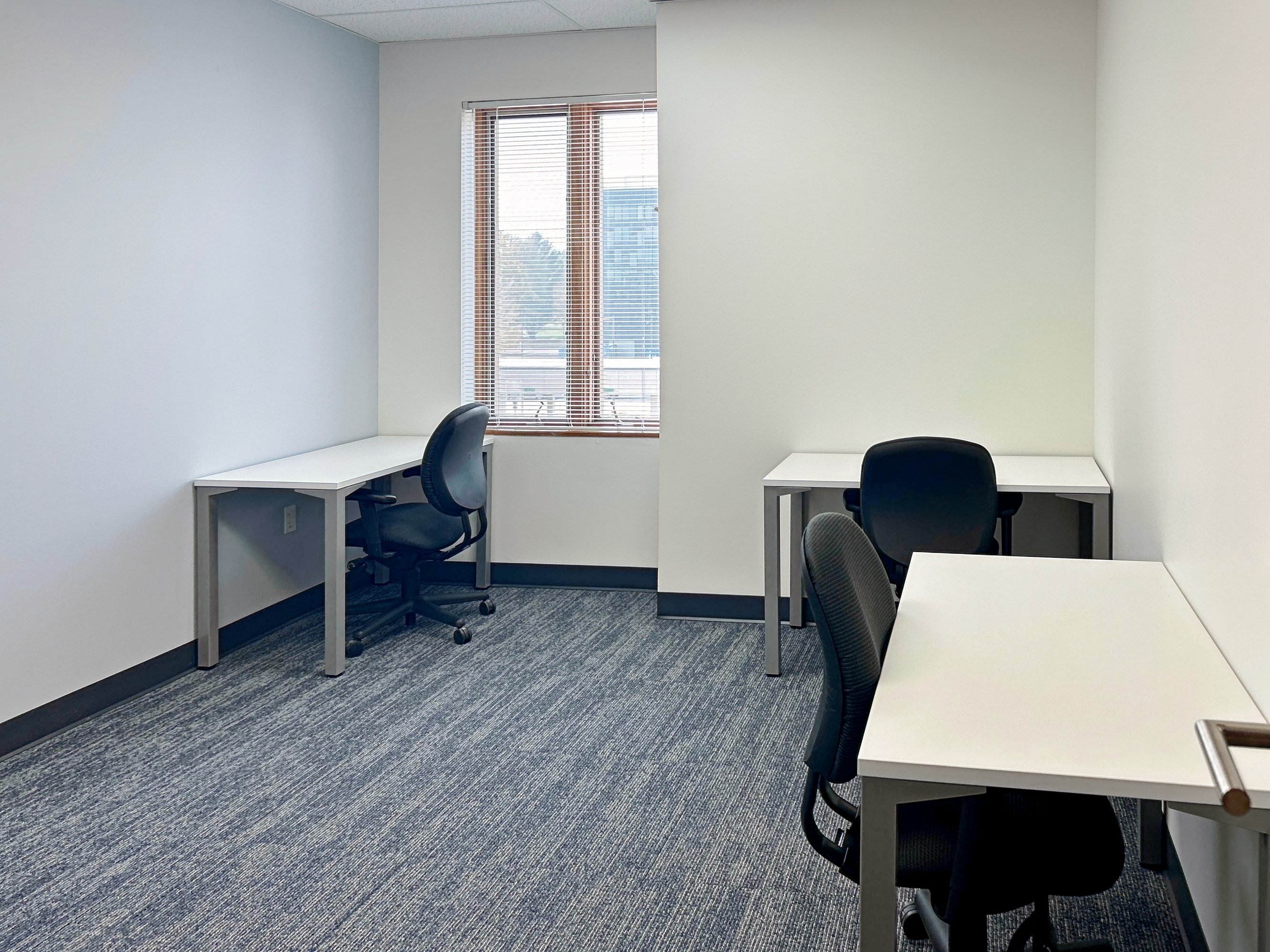 3723088