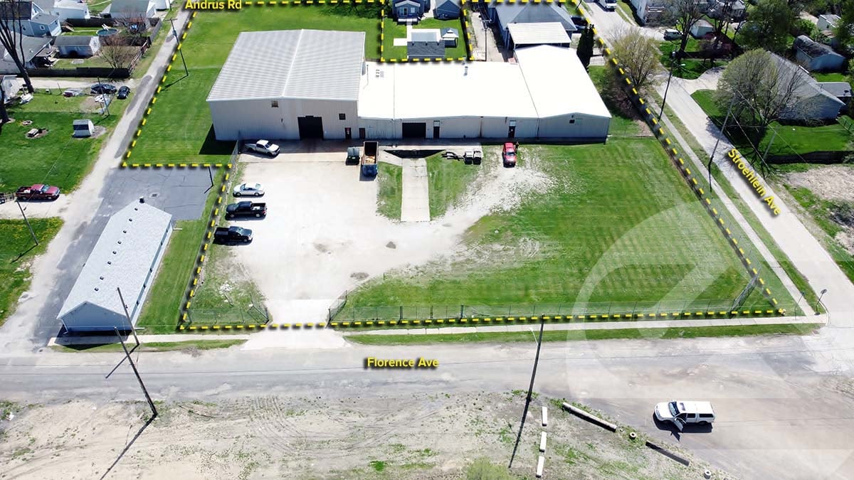 240 W Andrus Rd, Northwood, OH 43619