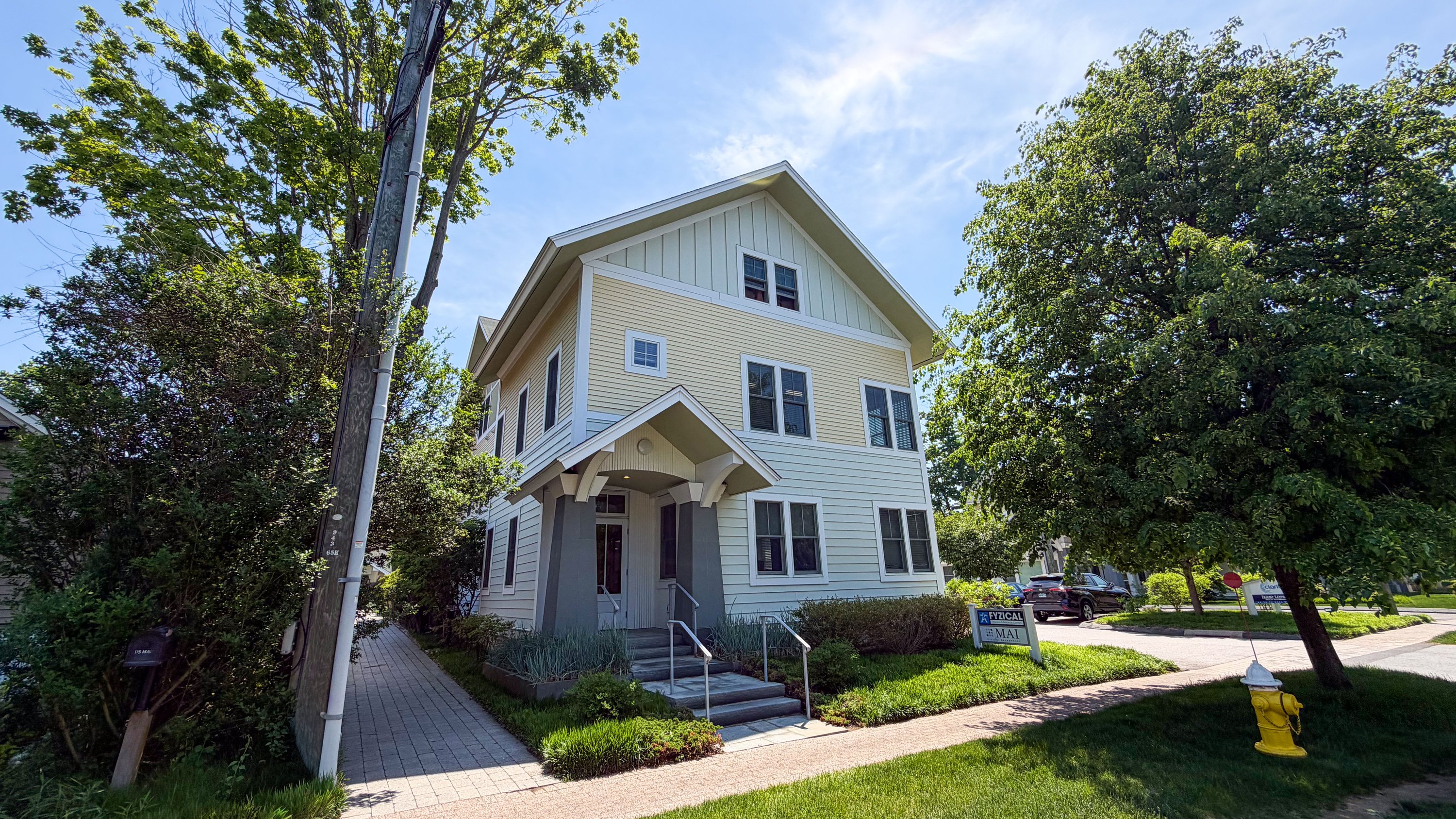 90 Wall St, Madison, CT 06443