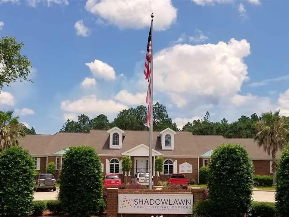 1201 Shadowlawn Dr, Saint Marys, GA 31558