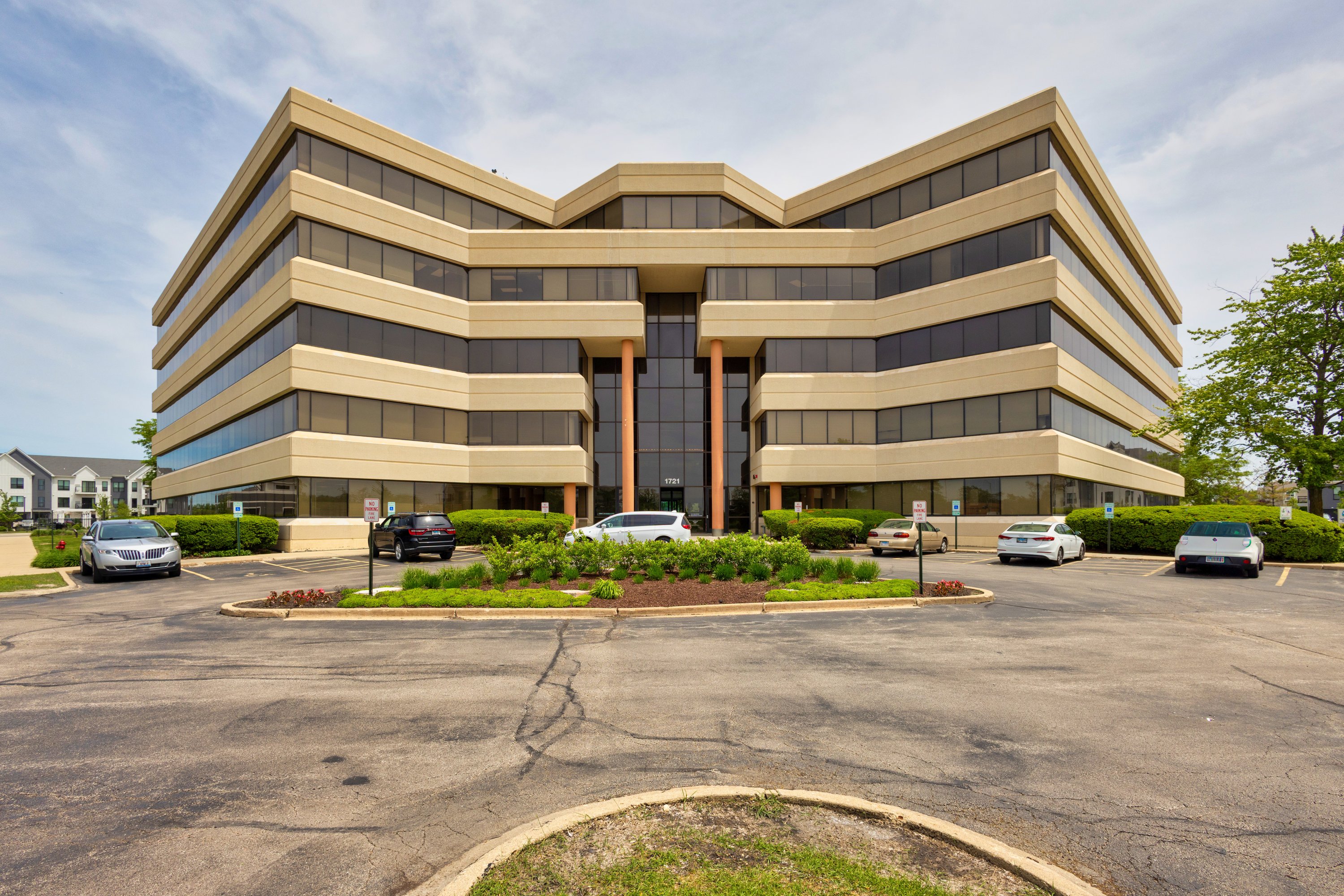 1721 Moon Lake Blvd, Hoffman Estates, IL 60169