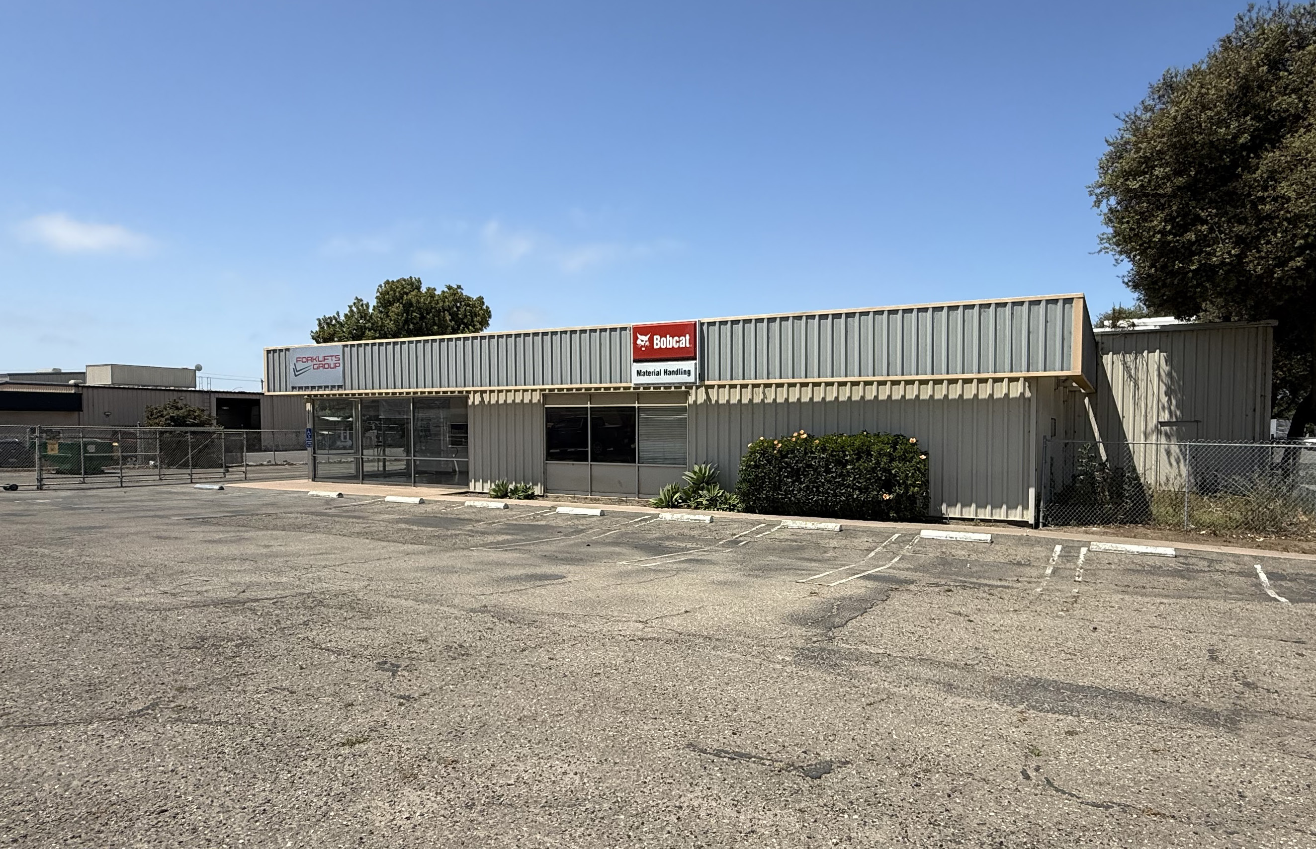 1205 S Blosser Rd, Santa Maria, CA 93458
