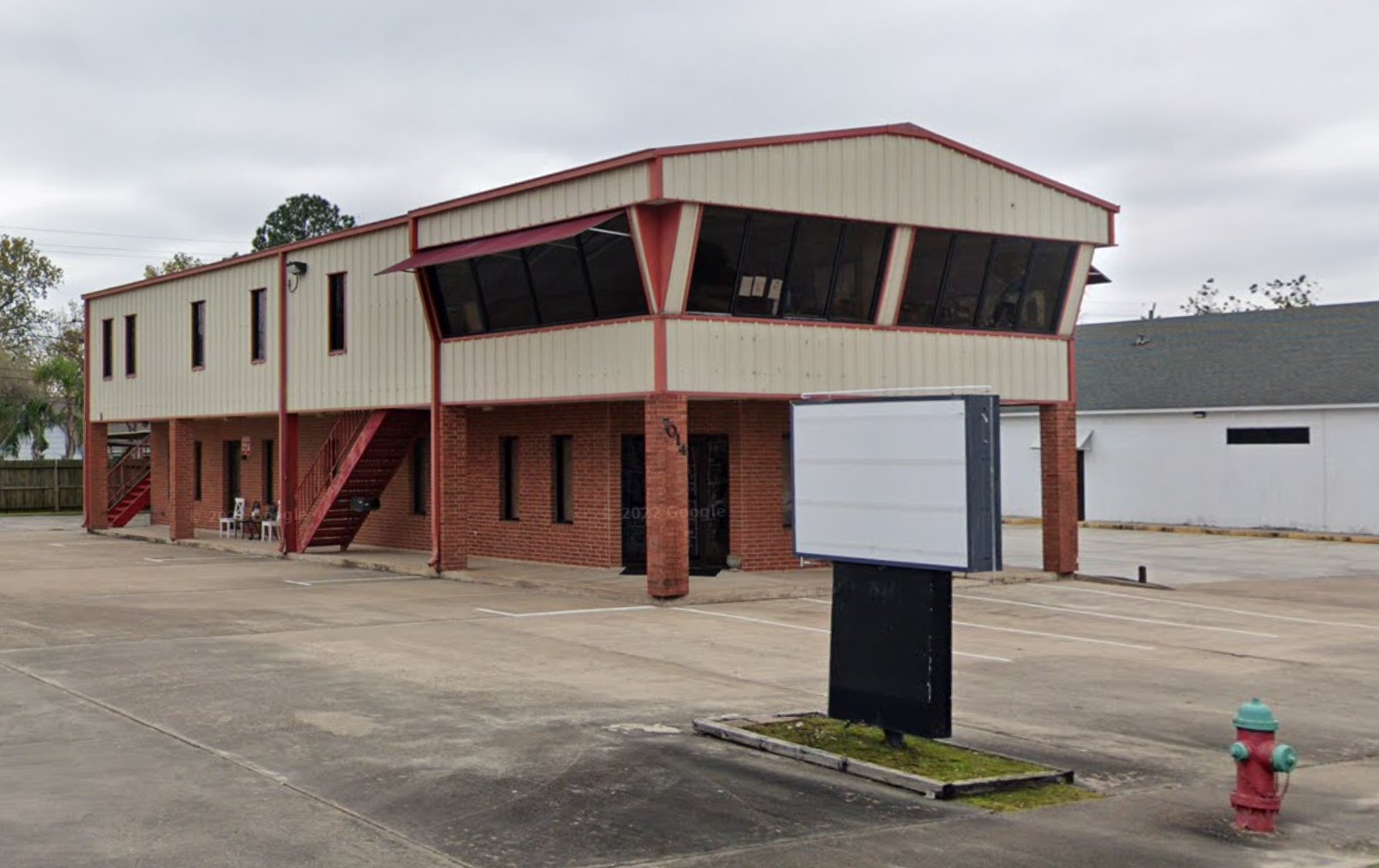 7014 Spencer Hwy, Pasadena, TX 77505