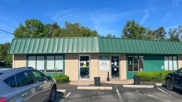 620 Butternut Dr, Holland, MI 49424