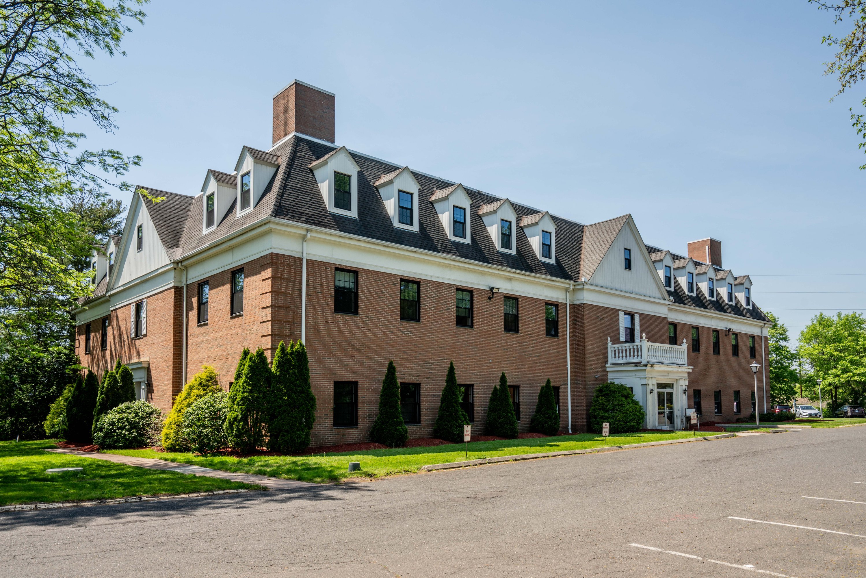 30 Jordan Ln, Wethersfield, CT 06109
