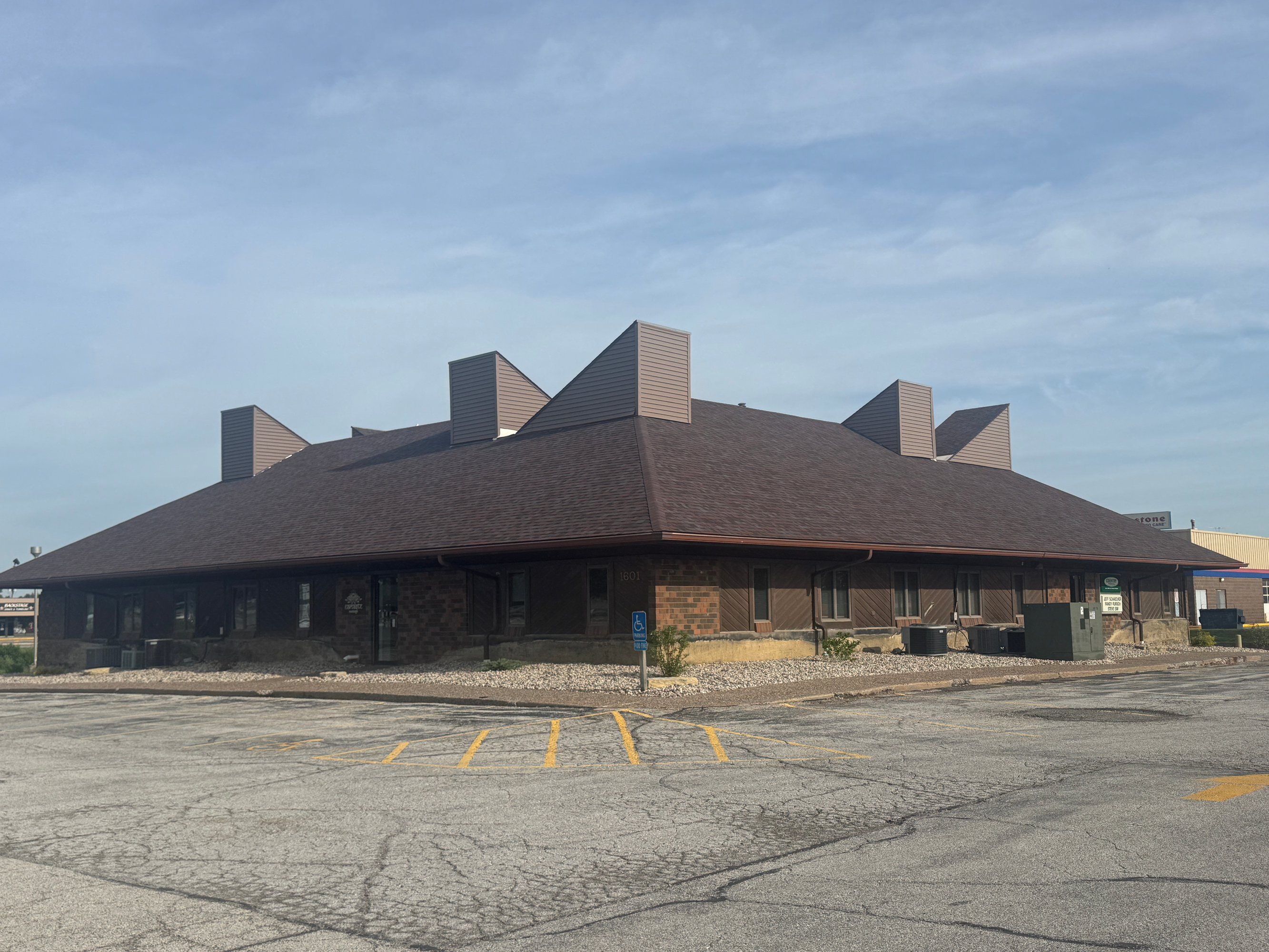 1601 52Nd Ave, Moline, IL 61265