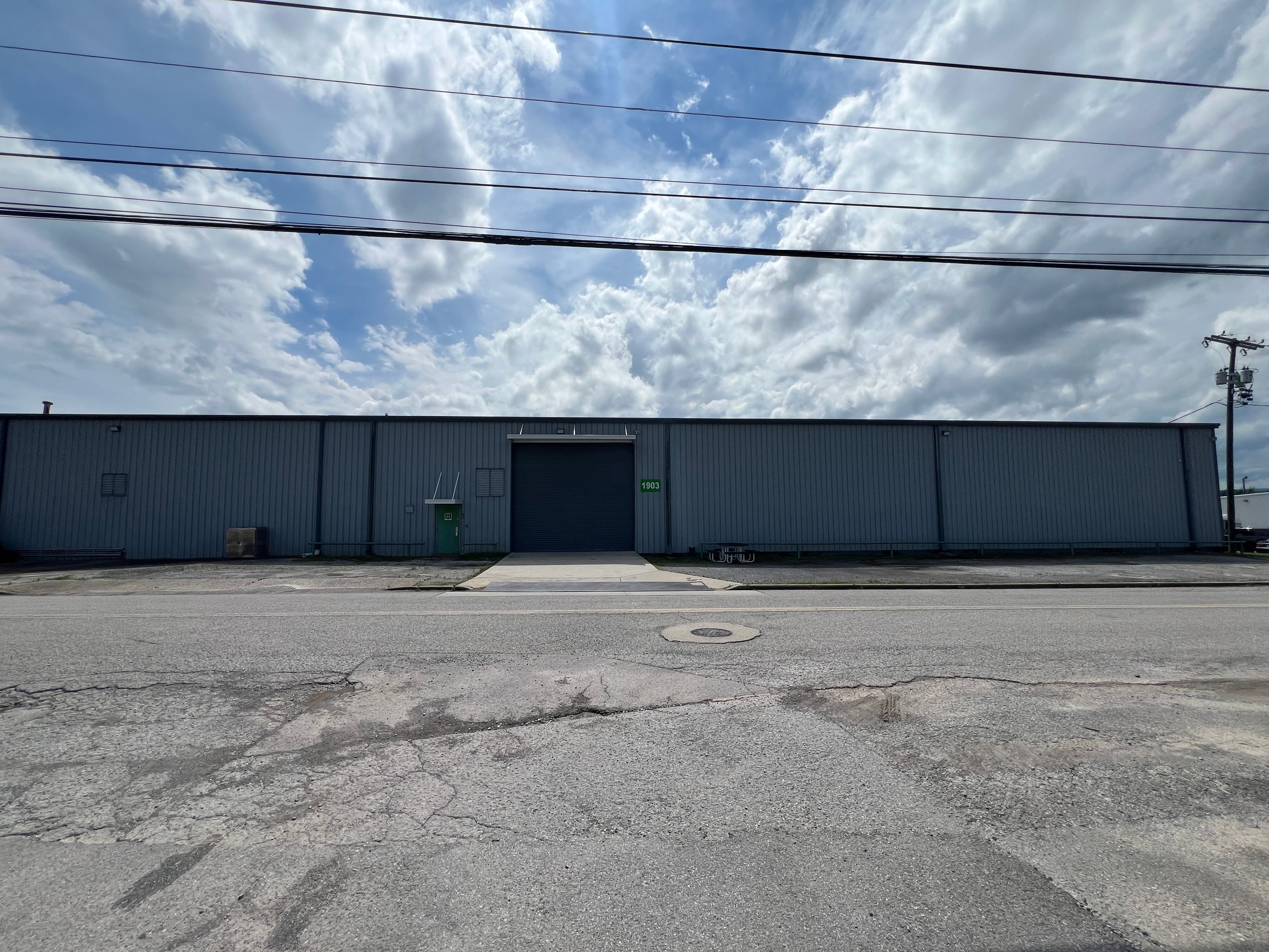 1903 W Polymer Dr, Chattanooga, TN 37421