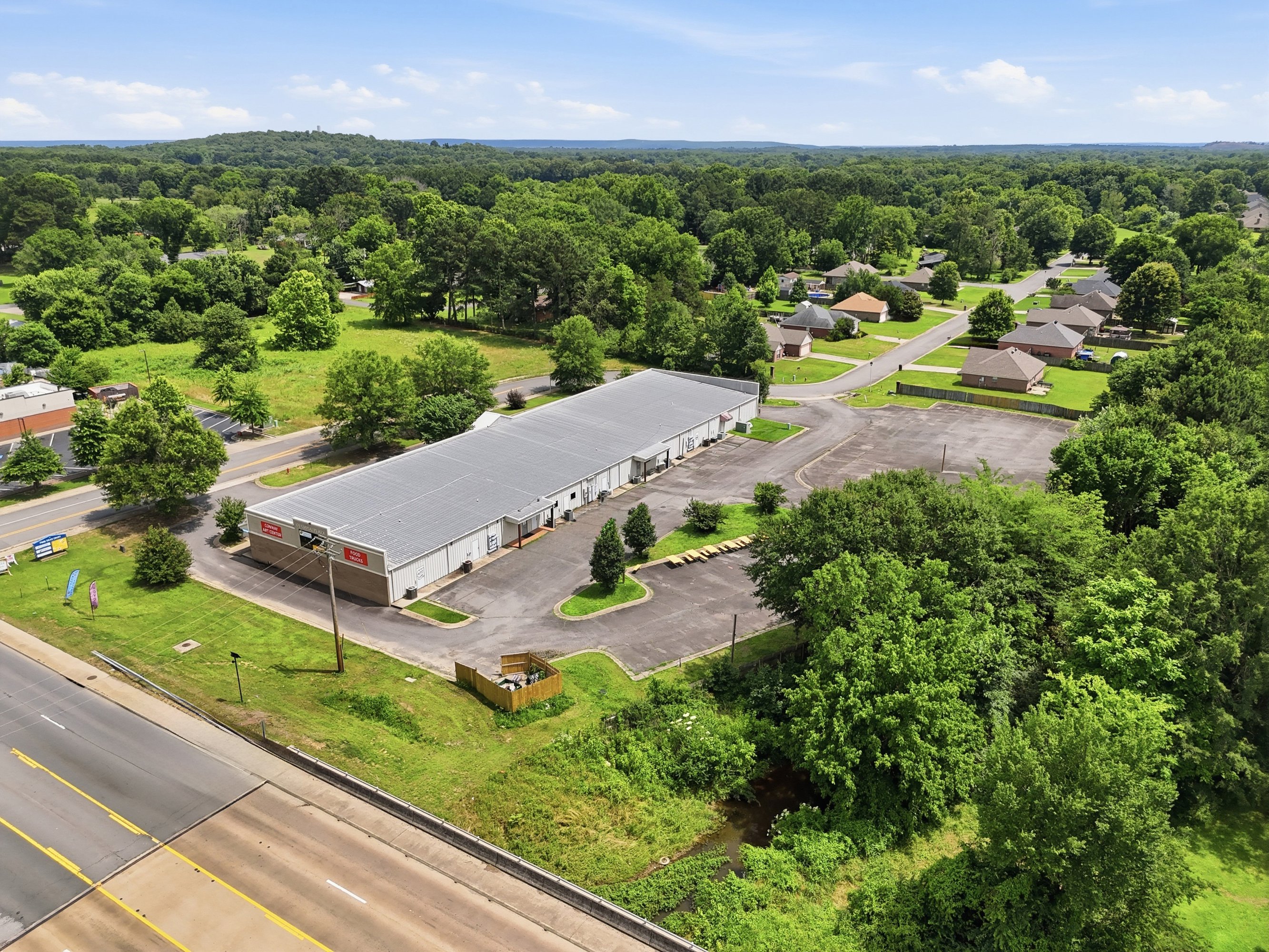 2215 East Oak St, Conway, AR 72032