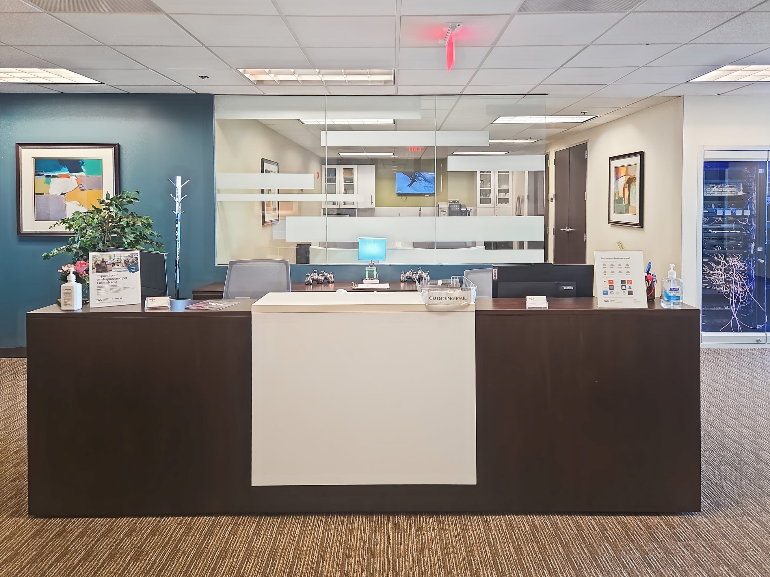 3686889
