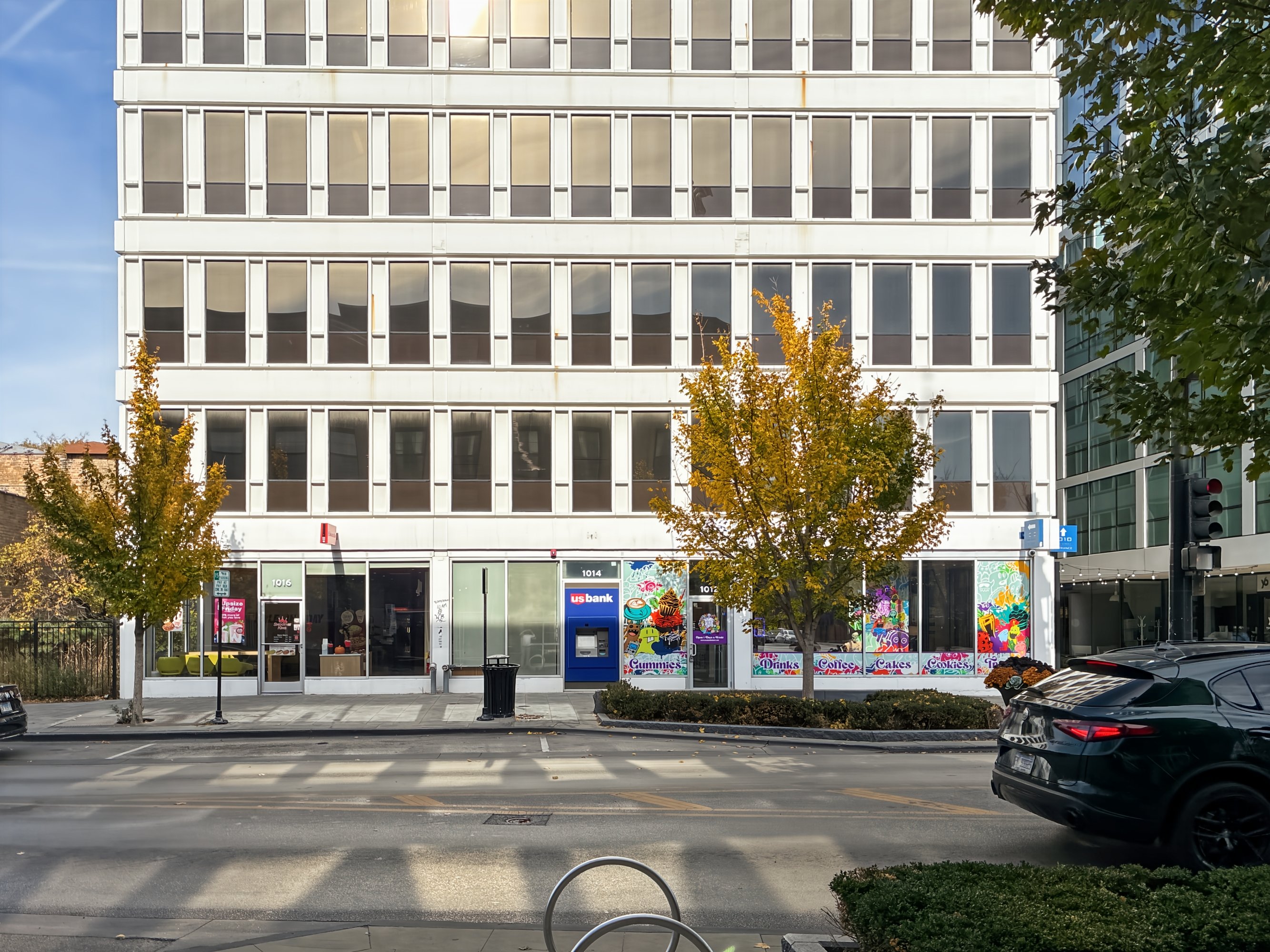 3699647