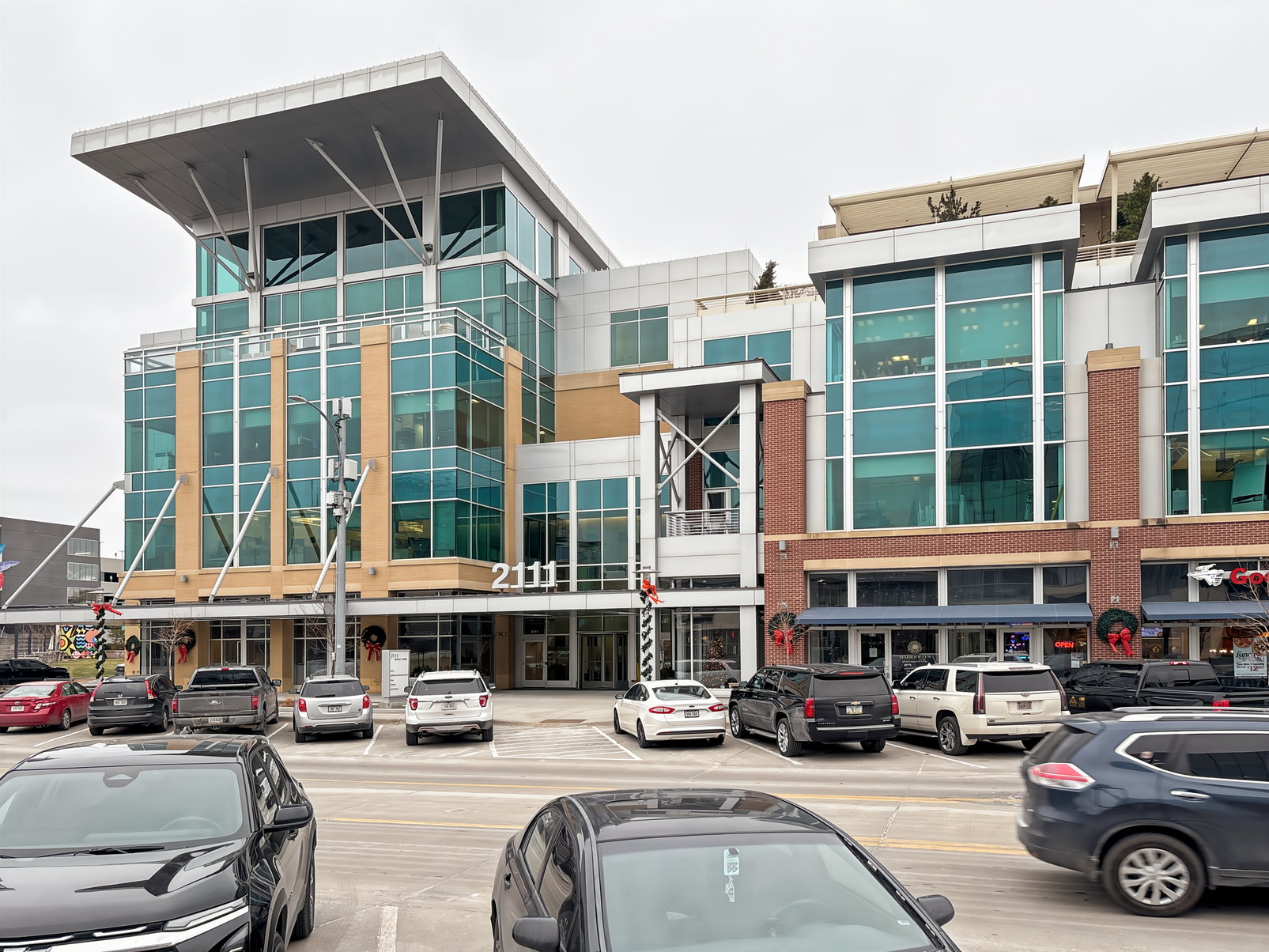 2111 68106,Unit 300, Omaha, NE 06806