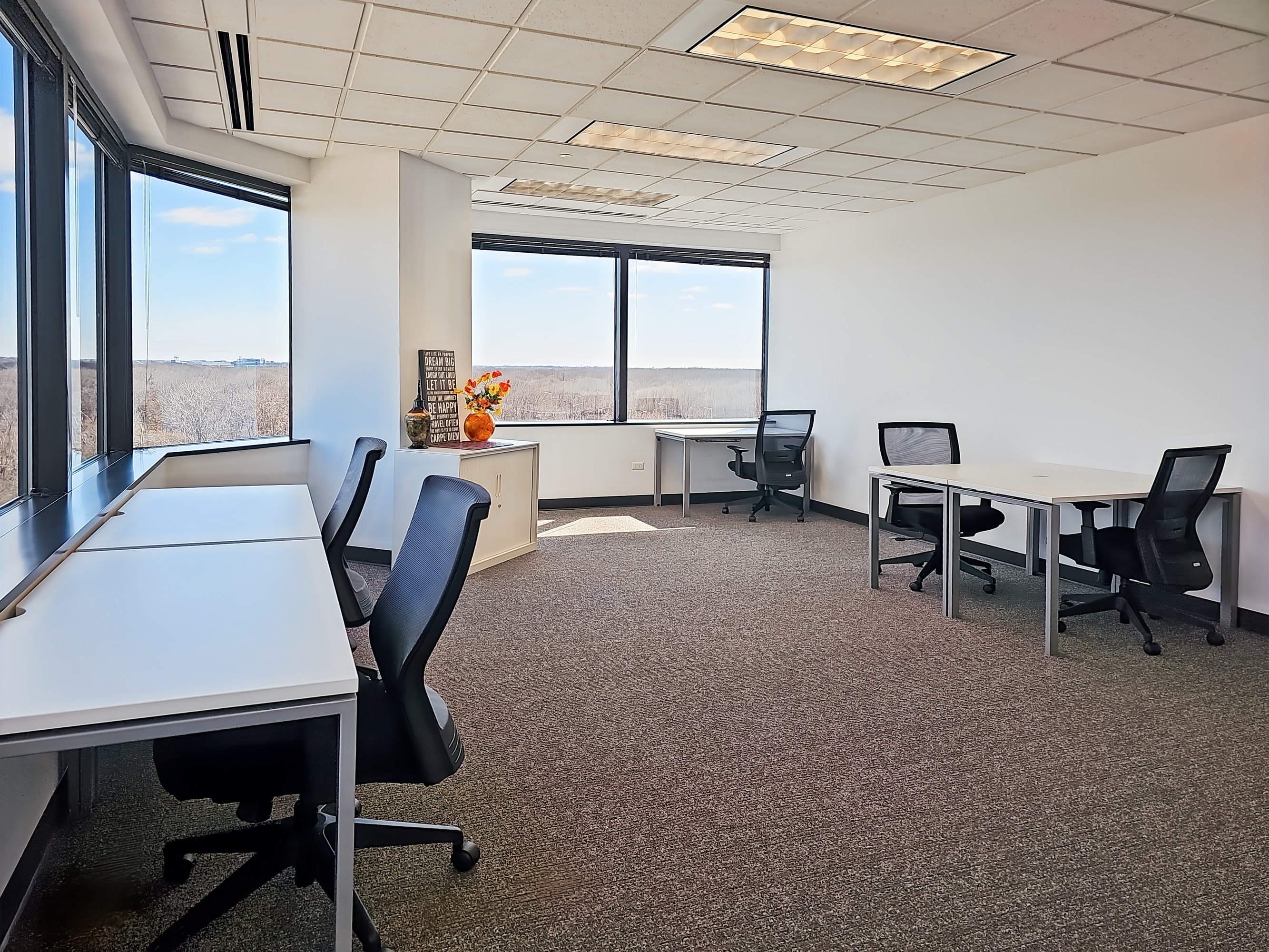 3763204