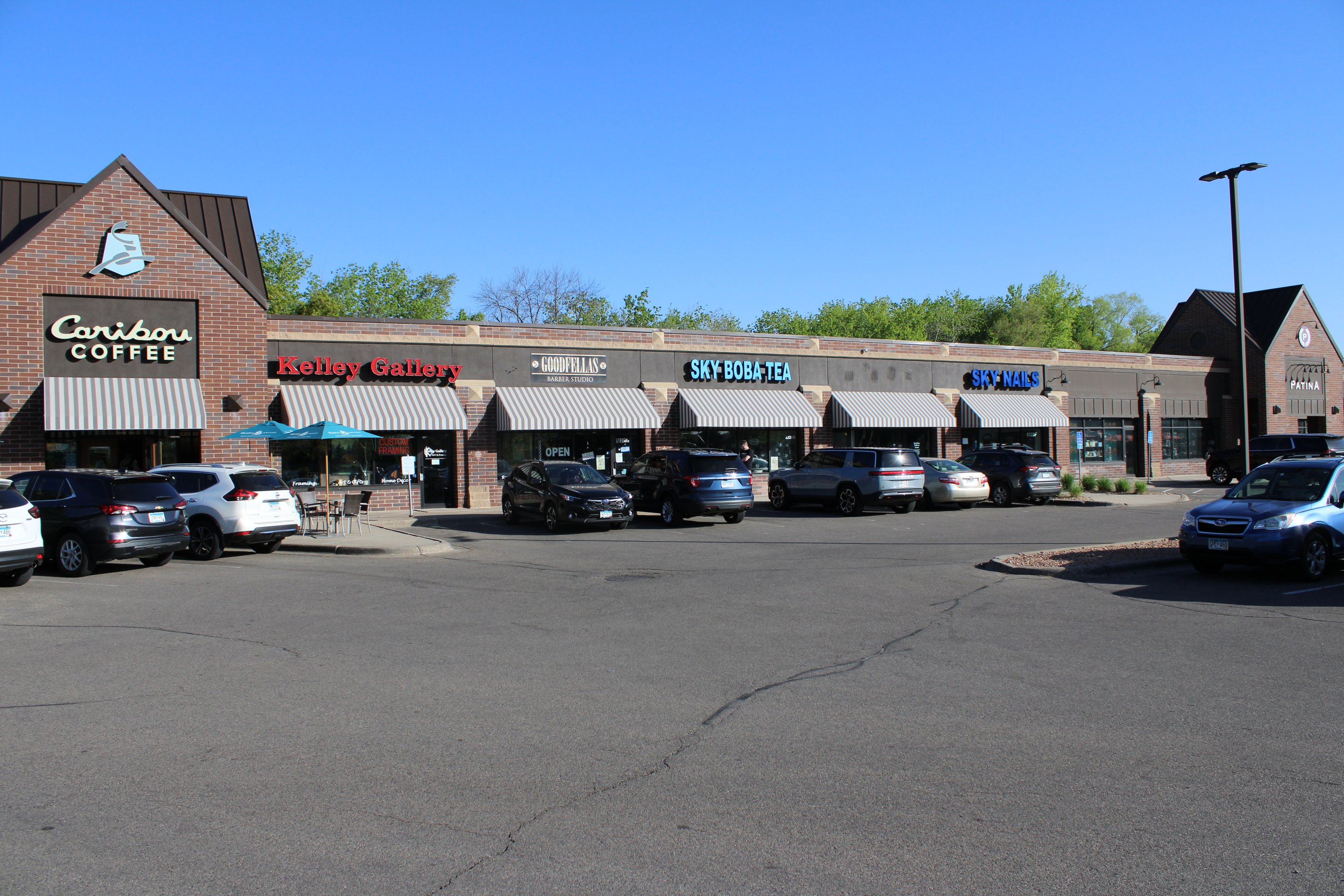 8320 City Centre Dr, Woodbury, MN 55125
