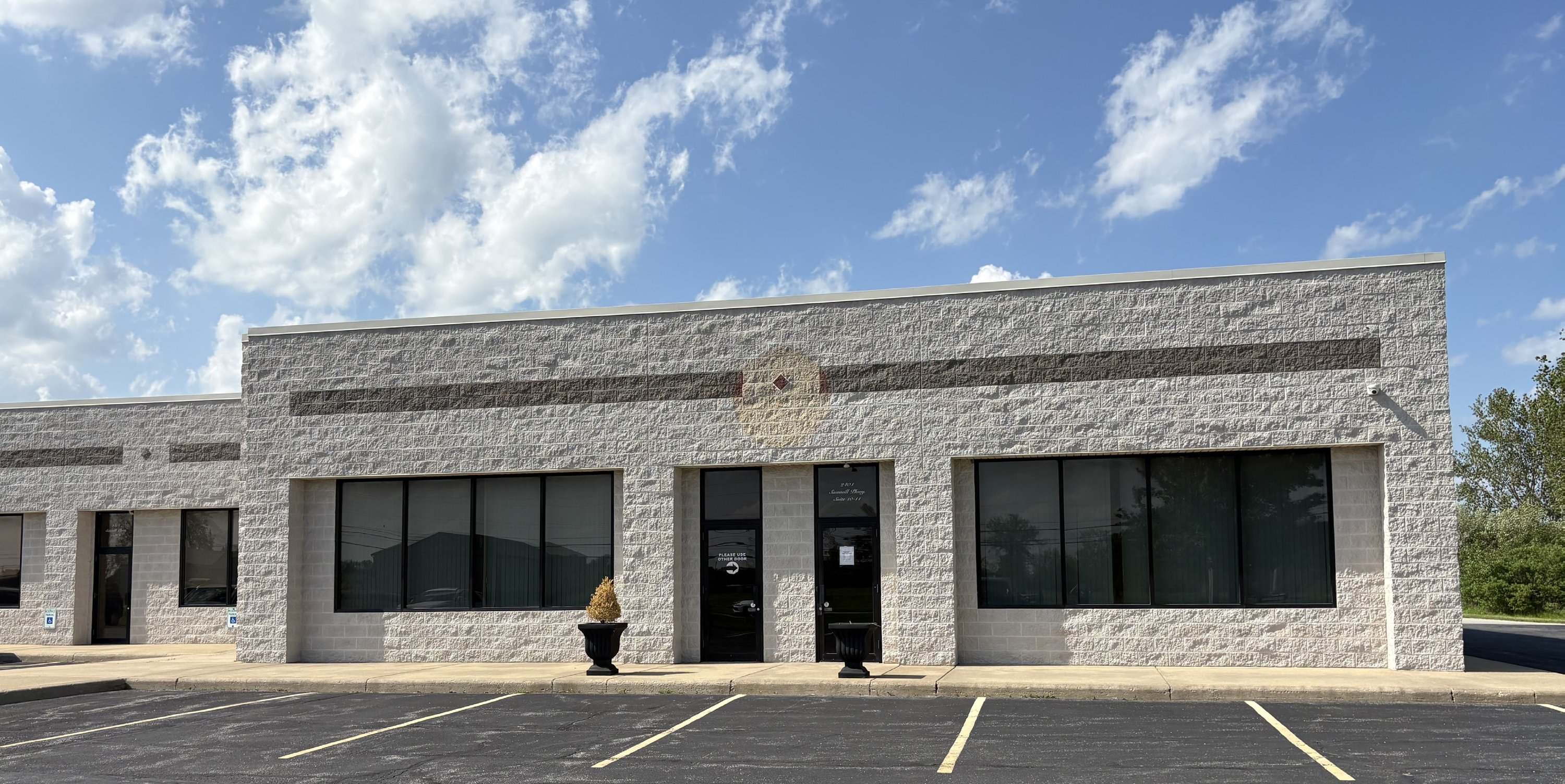 2401 Sawmill Pkwy, Huron, OH 44839