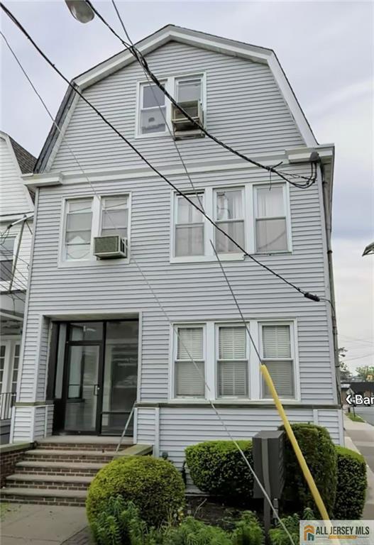 471 Lawrie St, Perth Amboy, NJ 08861