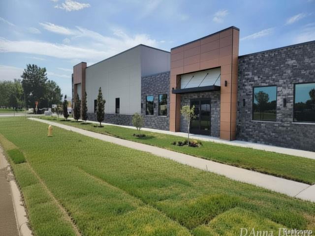 34001 Groesbeck Hwy, Clinton Township, MI 48035