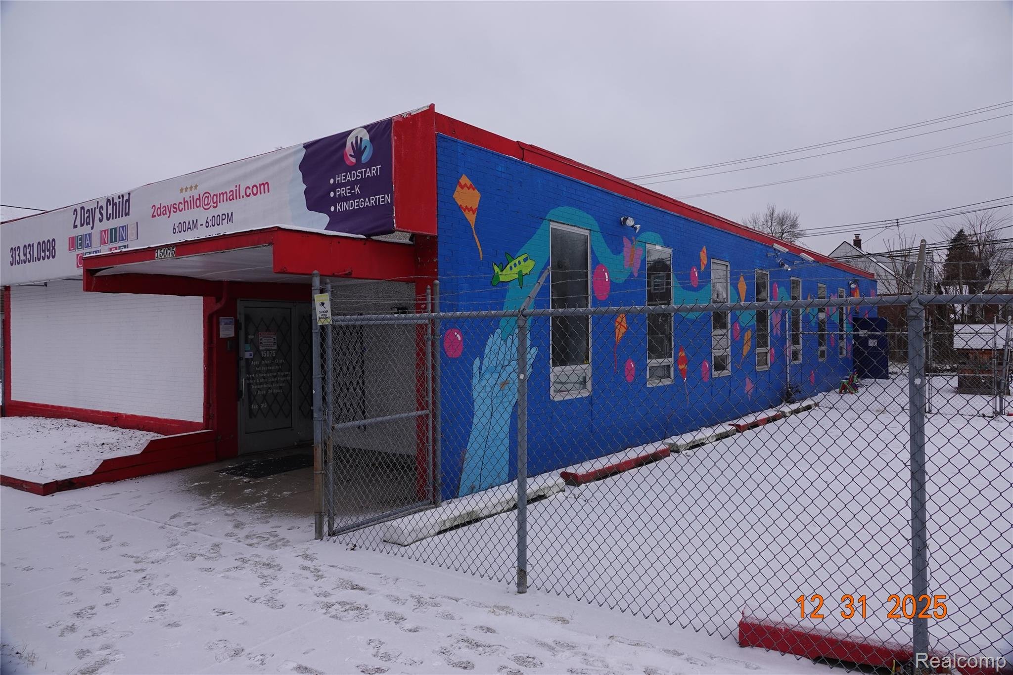 15075 Meyers Rd, Detroit, MI 48227