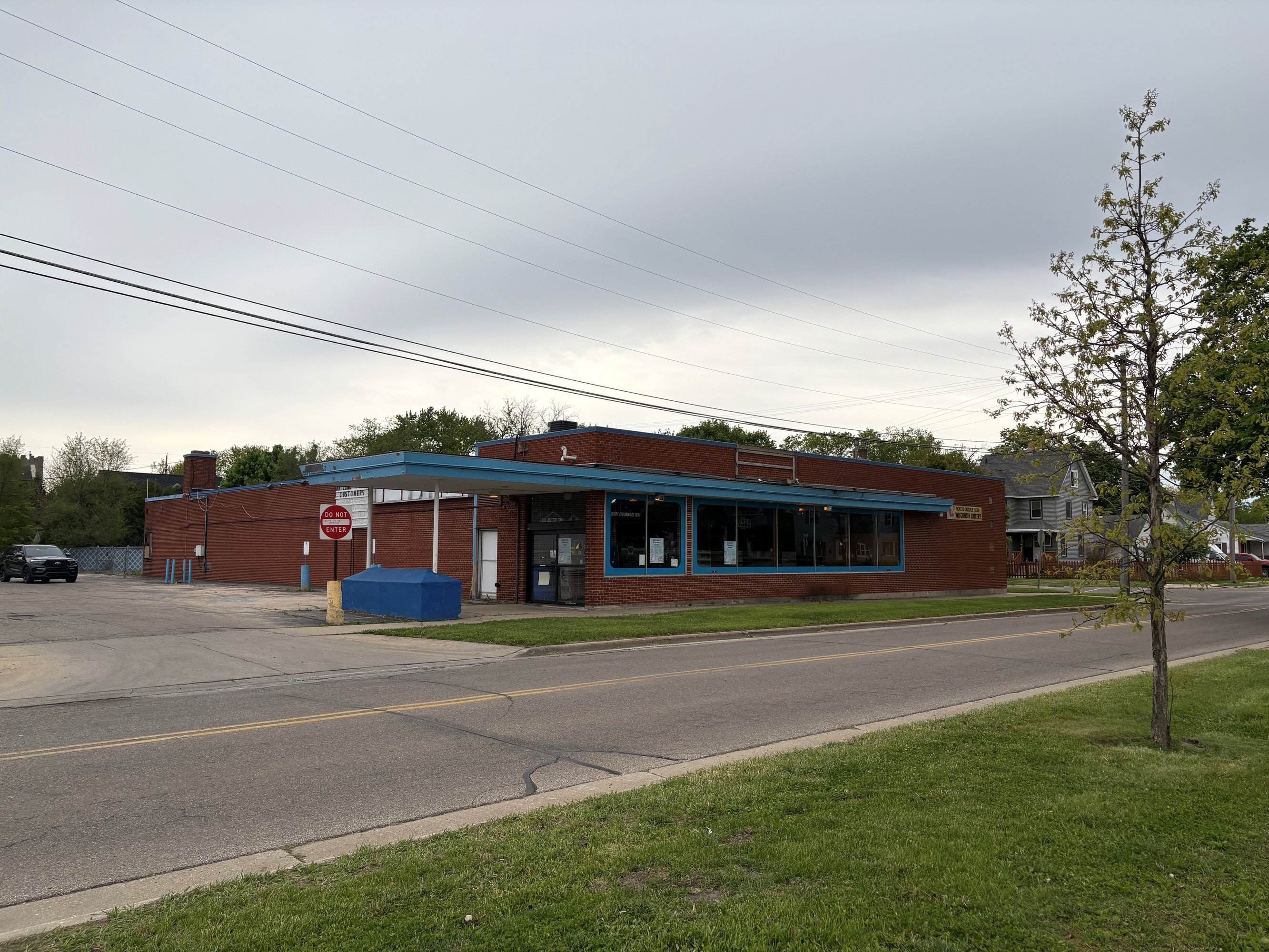 1006 Woodward Ave, Beloit, WI 48341