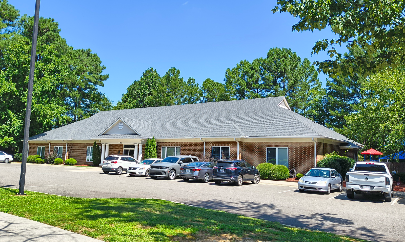 101 Osterville Dr, Holly Springs, NC 27540