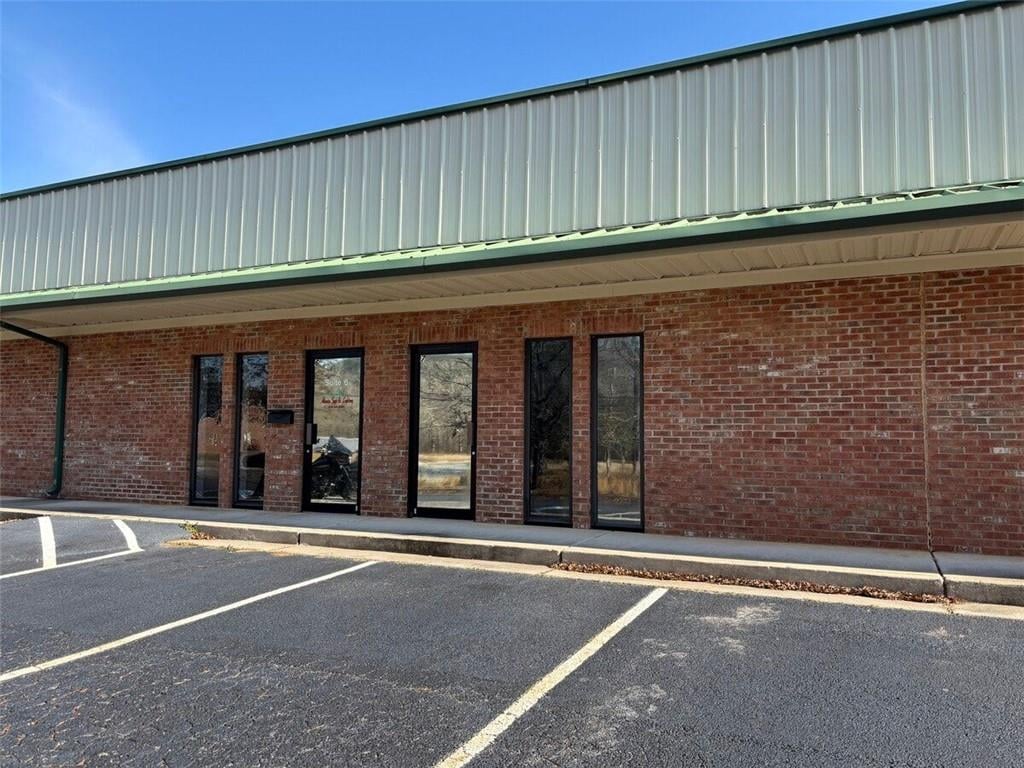 549 Camp Lake Rd, Monroe, GA 30655
