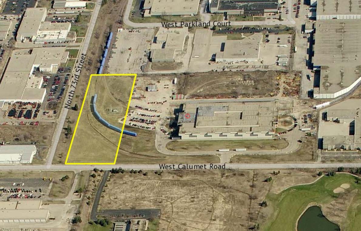 7000 W Calumet Rd, Milwaukee, WI 53223