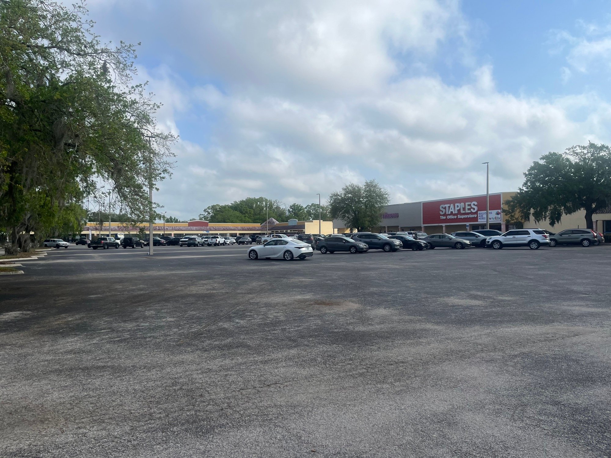 1808 James L Redman Pkwy, Plant City, FL 33563