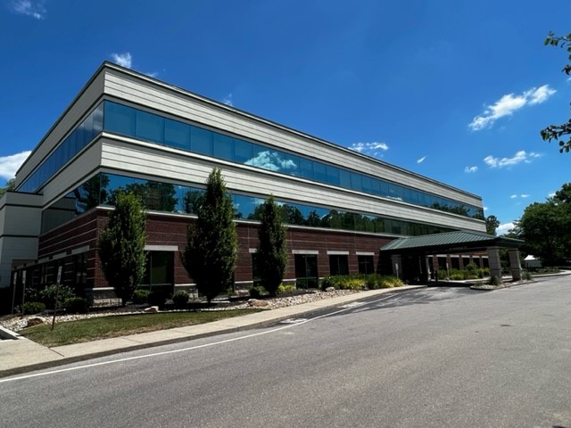 2920 S Mcintire Dr, Bloomington, IN 47403