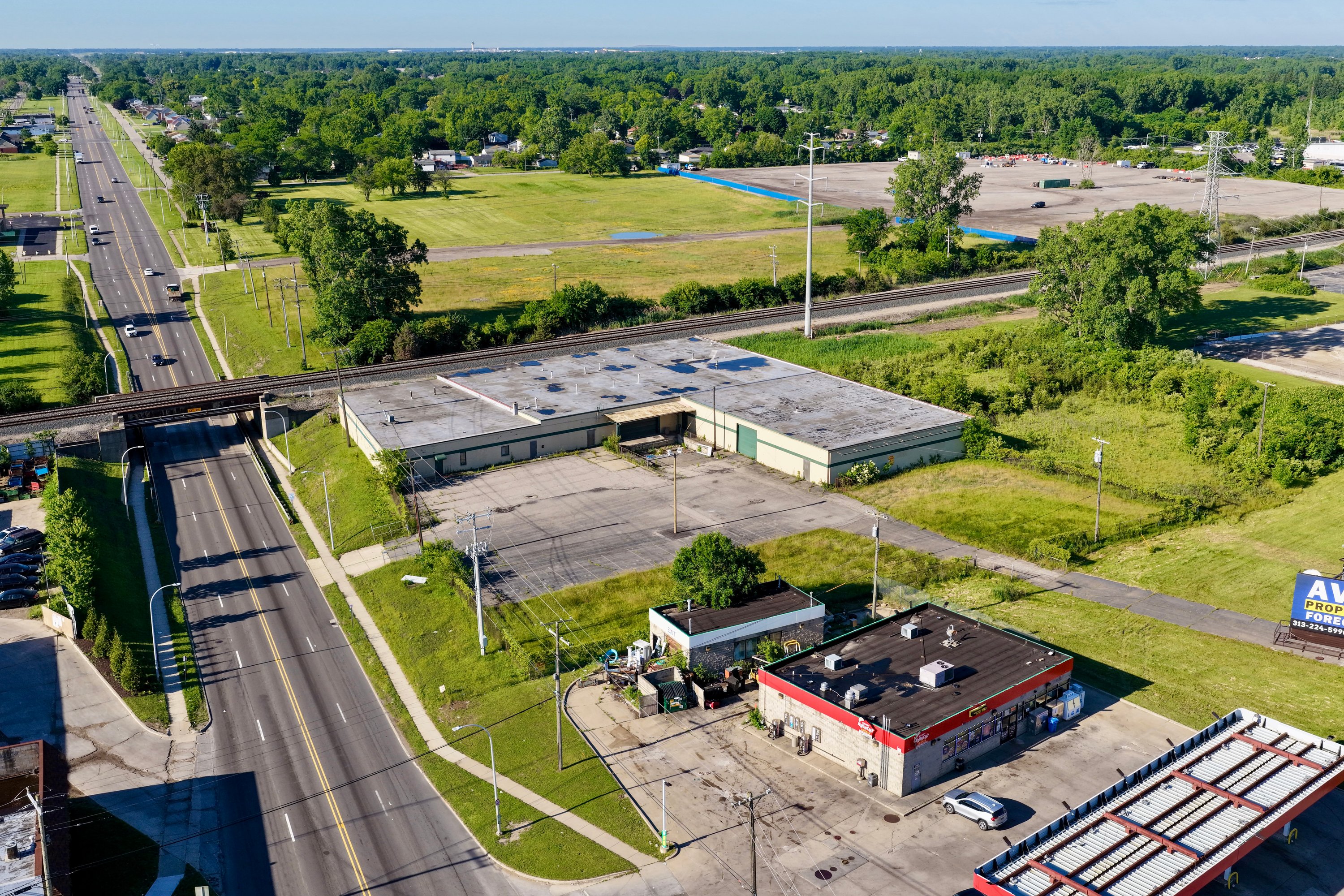 3000 Middlebelt Rd, Inkster, MI 48141