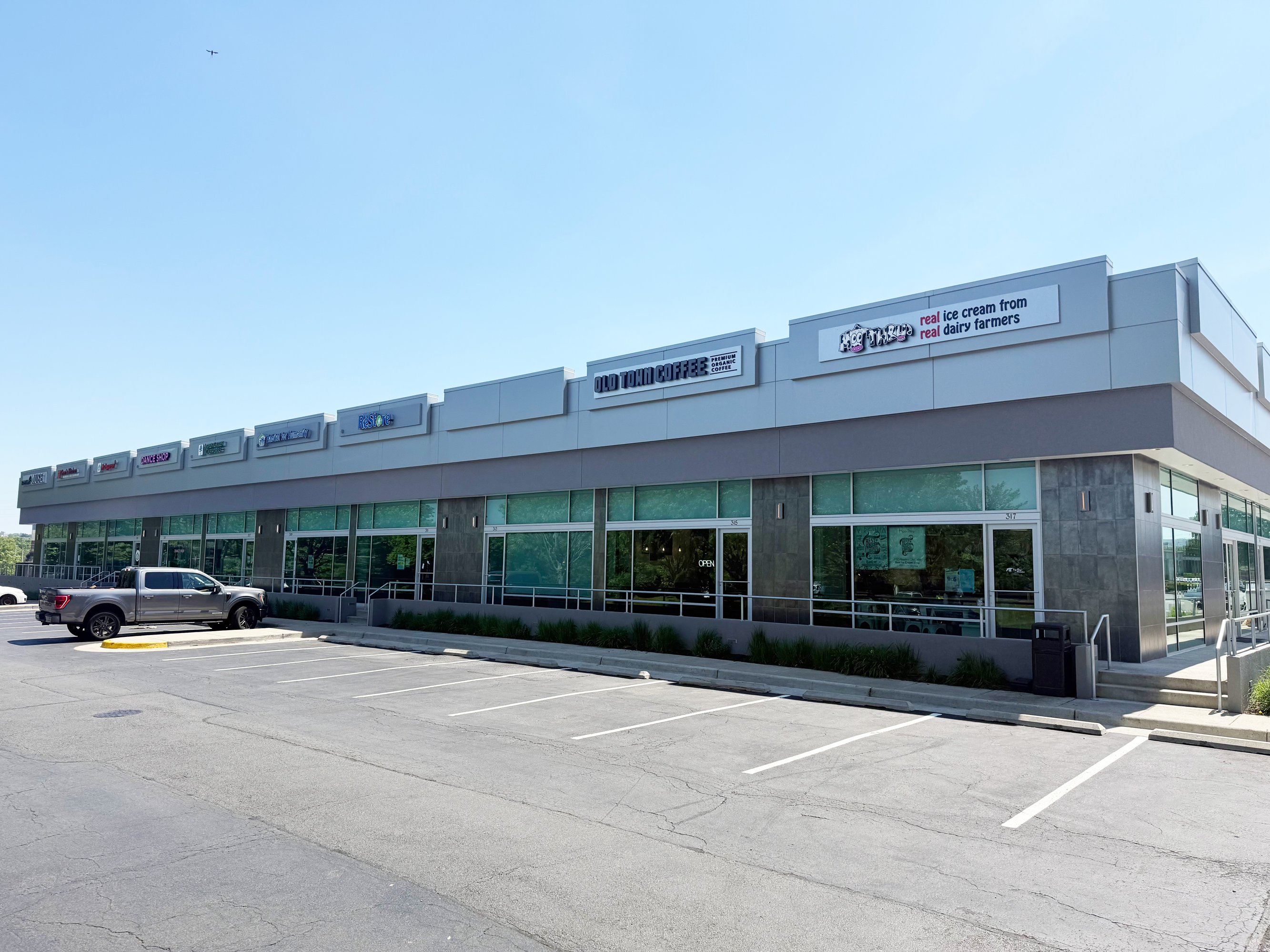 301 Spring St, Herndon, VA 20170