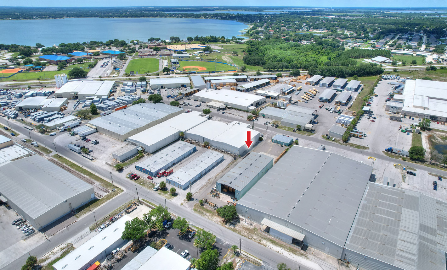 304 Progress Rd, Auburndale, FL 33823