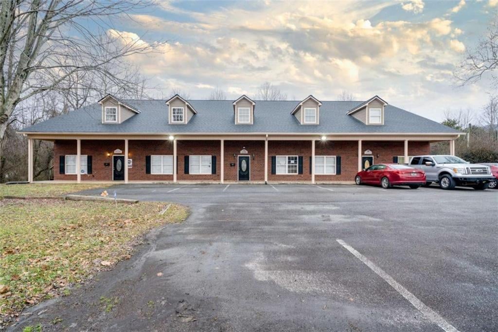 6911 Cleveland Hwy,Unit 201F, Clermont, GA 30527