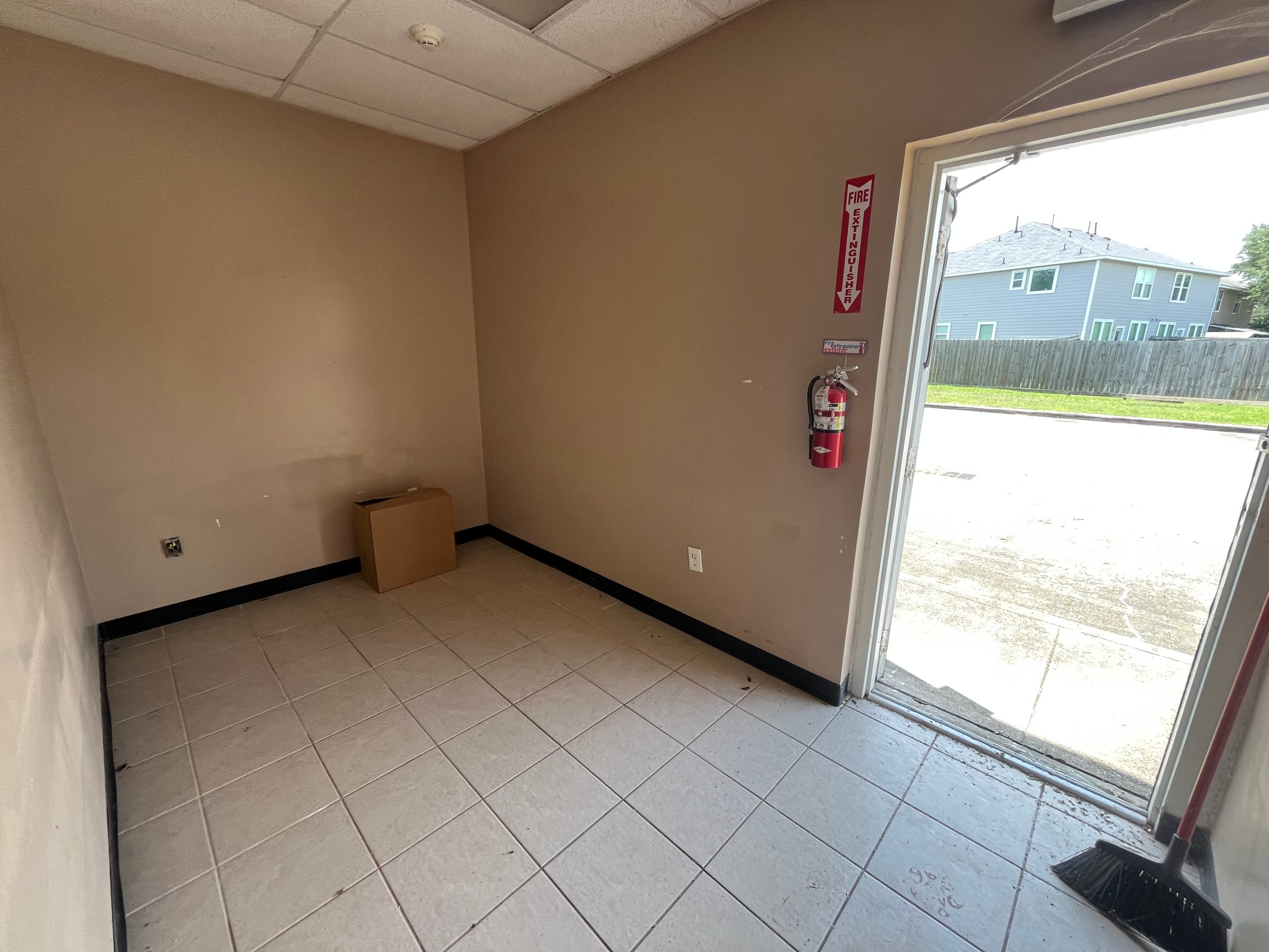 3881862