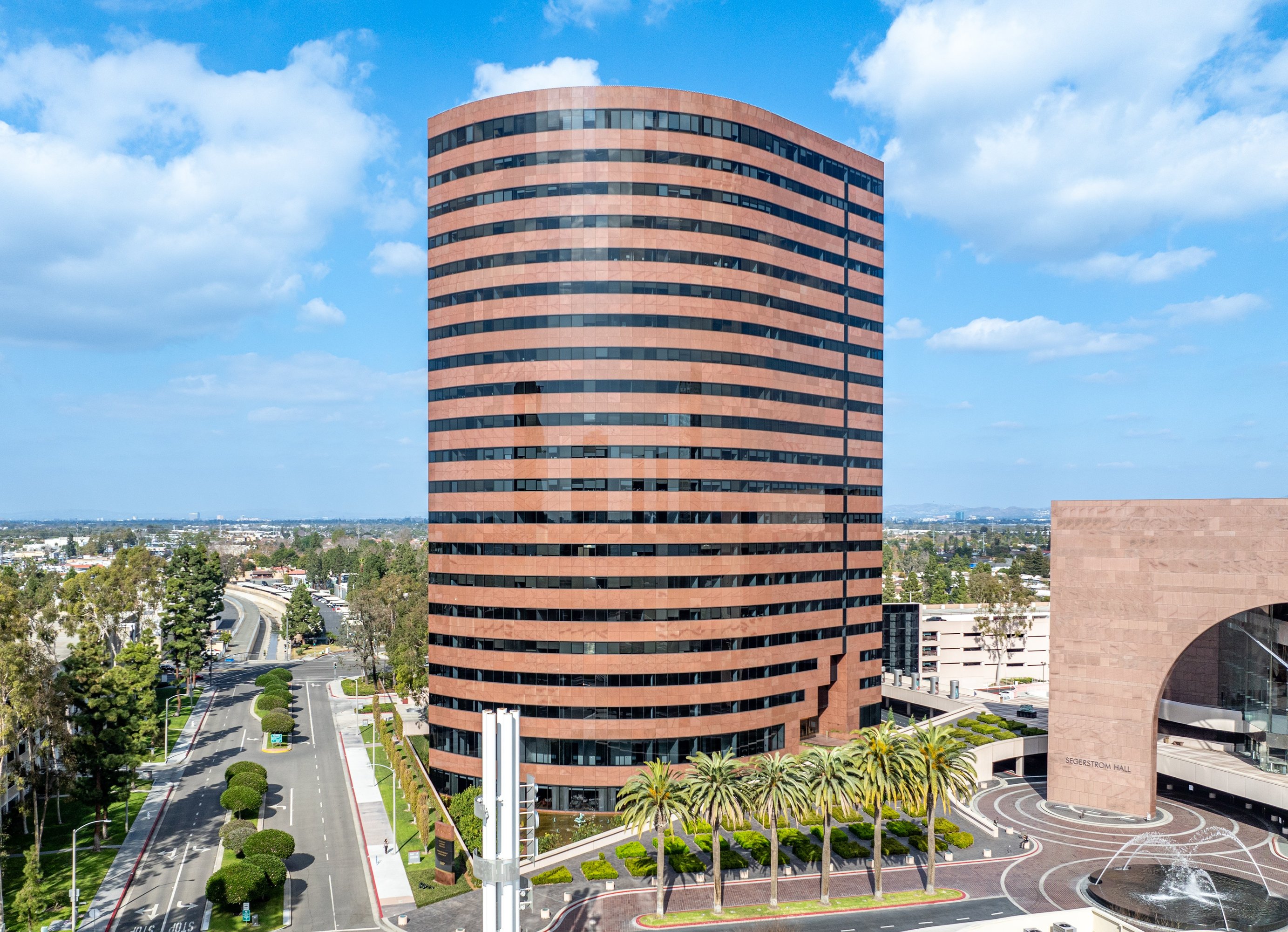 650 Town Center Dr, Costa Mesa, CA 92626