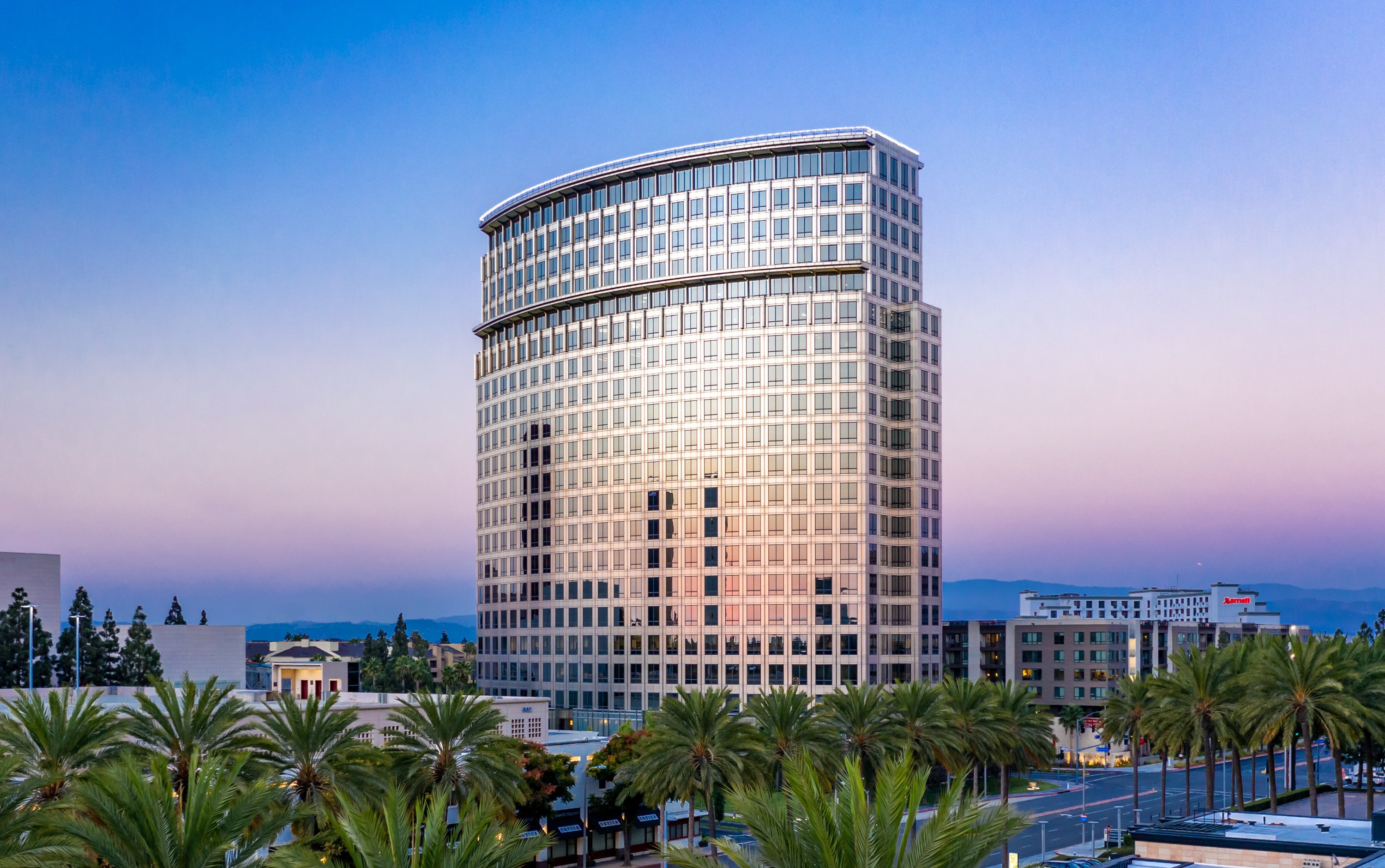 600 Anton Blvd, Costa Mesa, CA 92626-7221