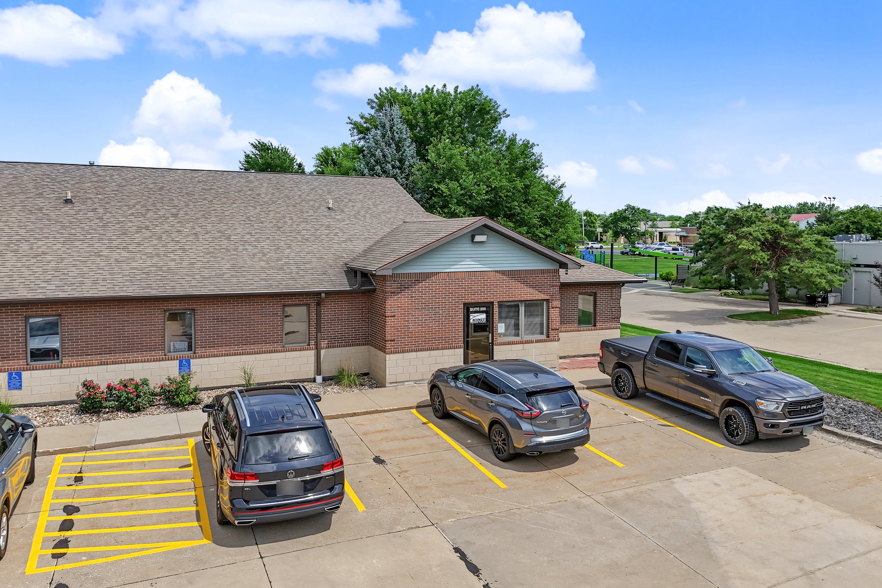 5731 Greendale Rd, Johnston, IA 50131-1593