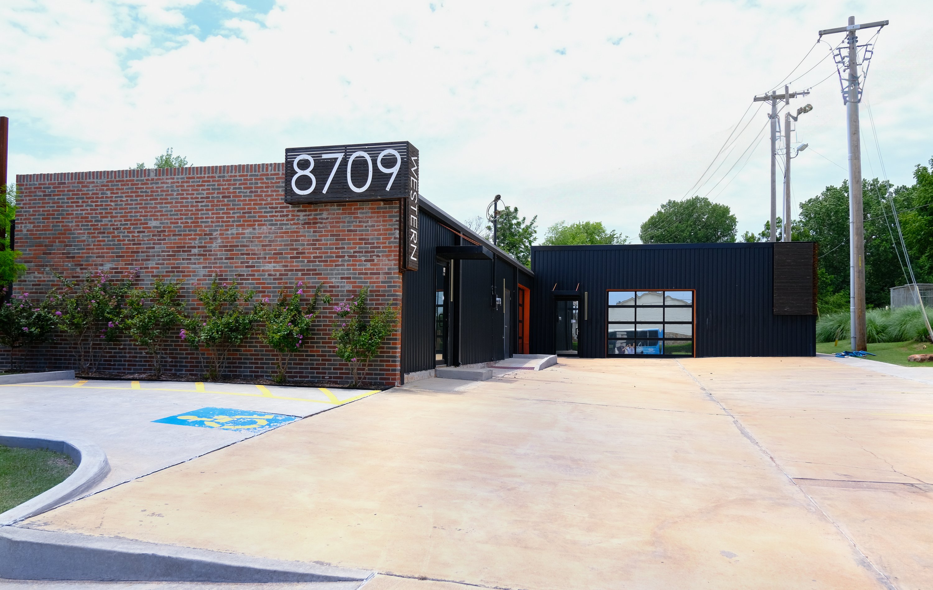 8709 North Western Ave, Oklahoma City, OK 73114