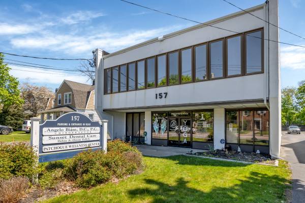 157 North Ocean Ave, Patchogue, NY 11772