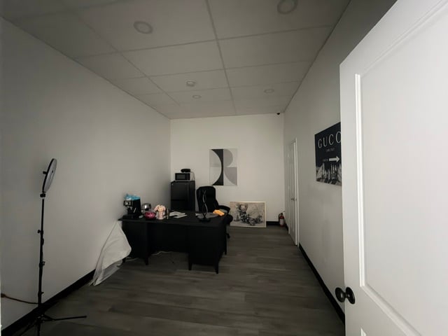 3888682