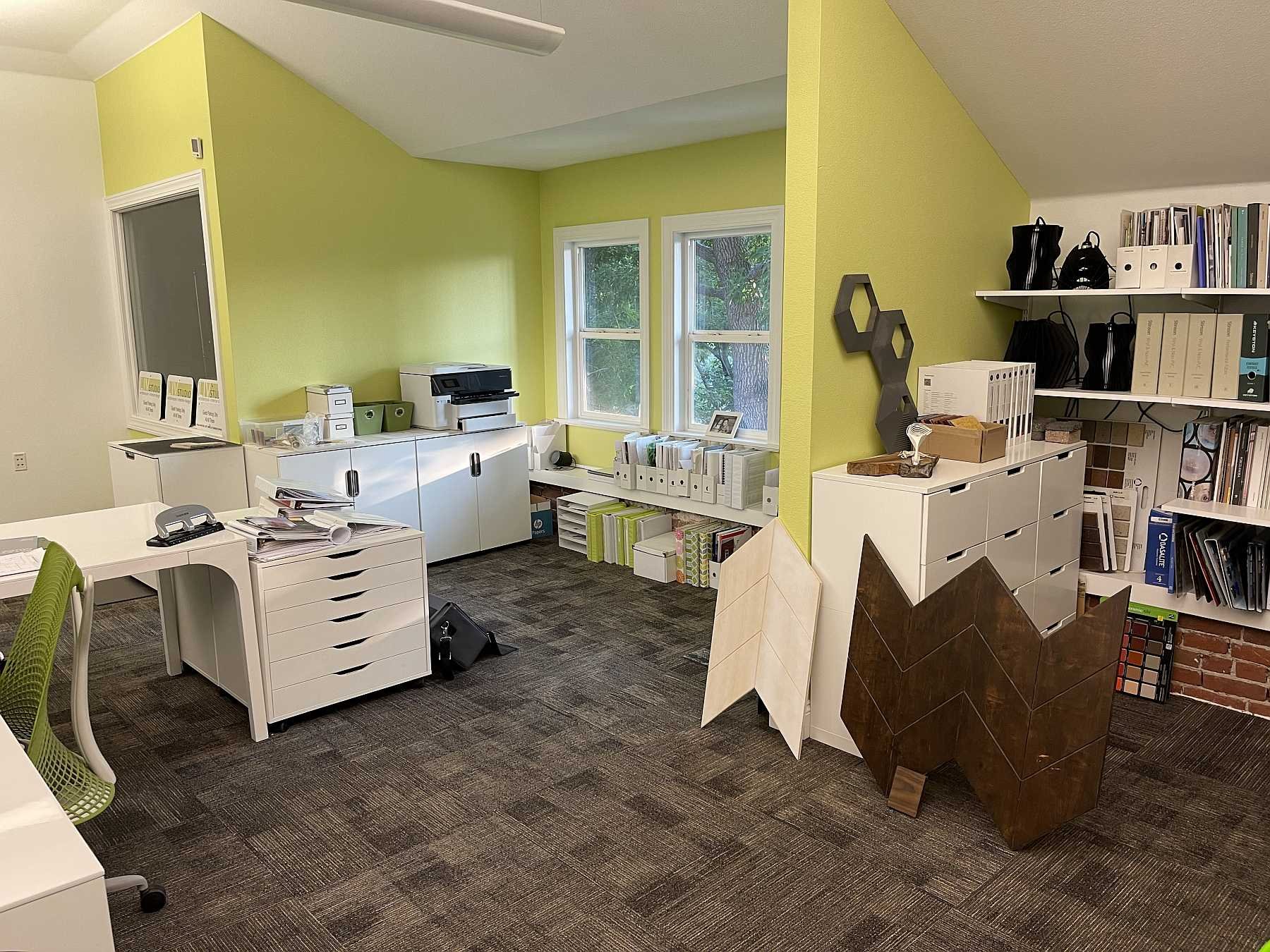 3890023