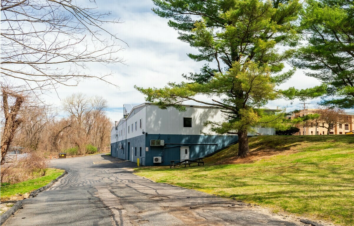 159 Chestnut St, Ashland, MA 01721