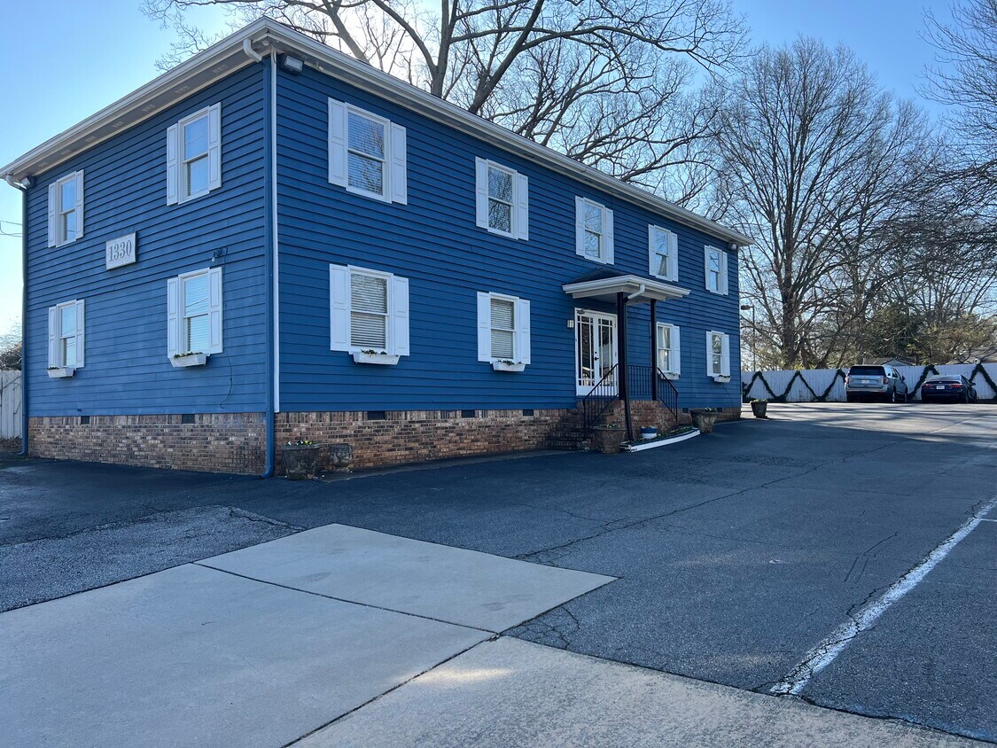 1330 Concord Rd SE, Smyrna, GA 30080