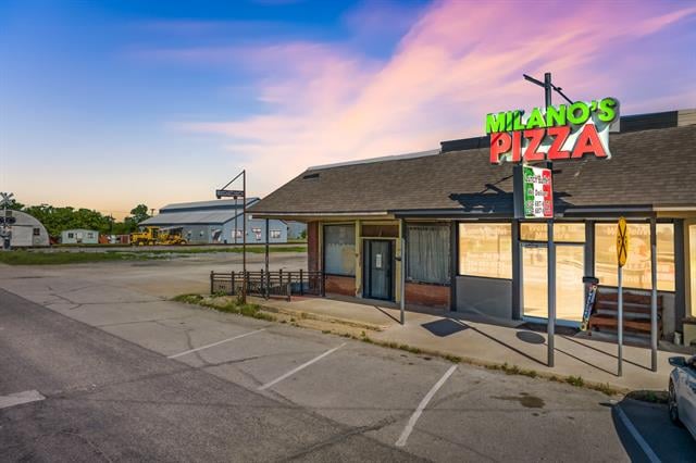 140 W Main St, Itasca, TX 76055