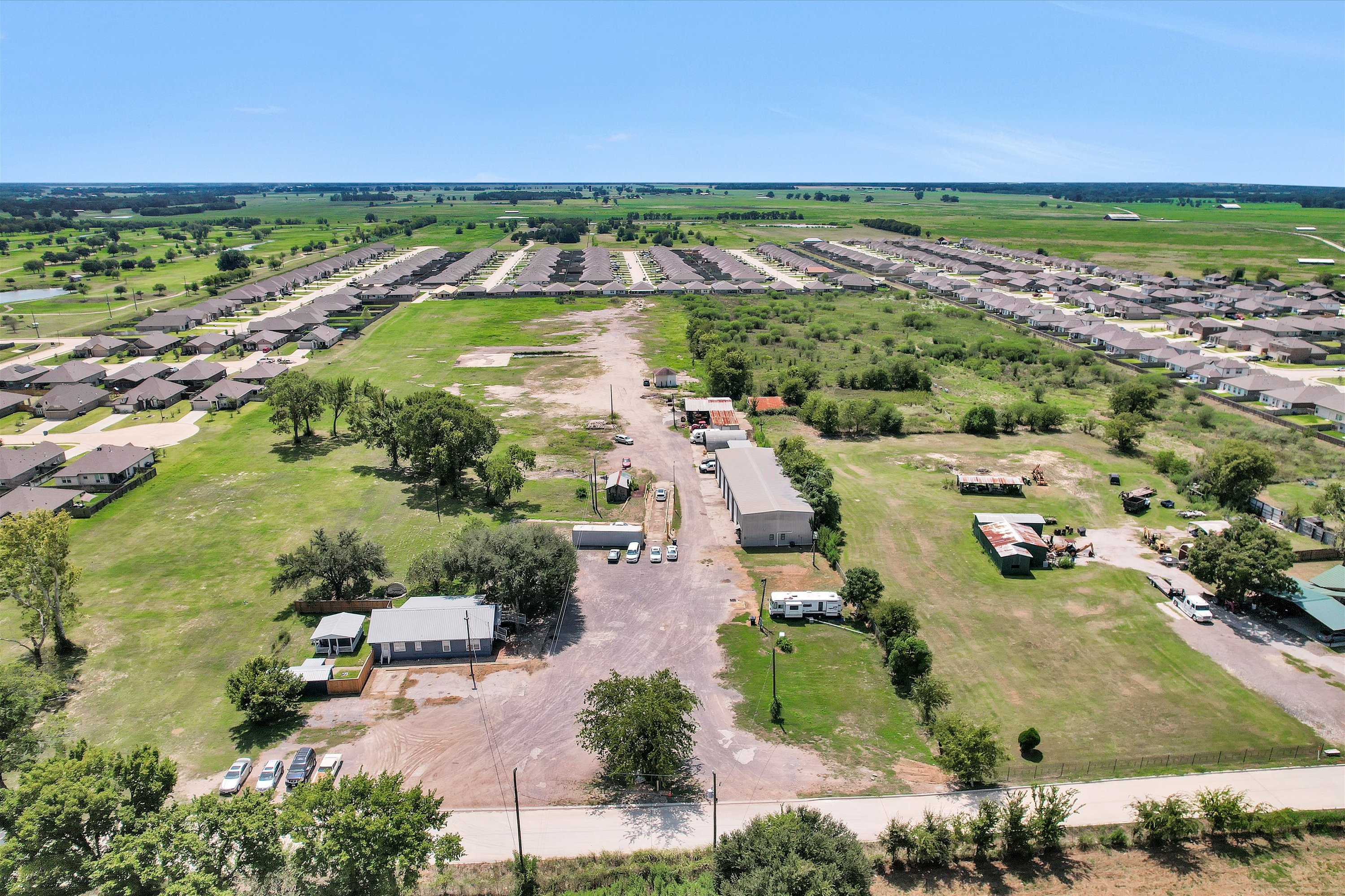 8867 County Road 424, Navasota, TX 77868
